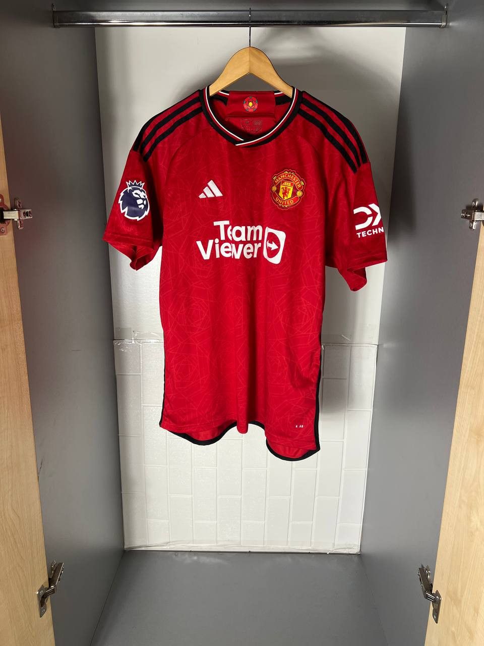 Vintage VERY RARE ADIDAS FC MANCHESTER UNITED ENGLAND SOCCER JERSEY Size US XXL / EU 58 / 5 - 6 Thumbnail