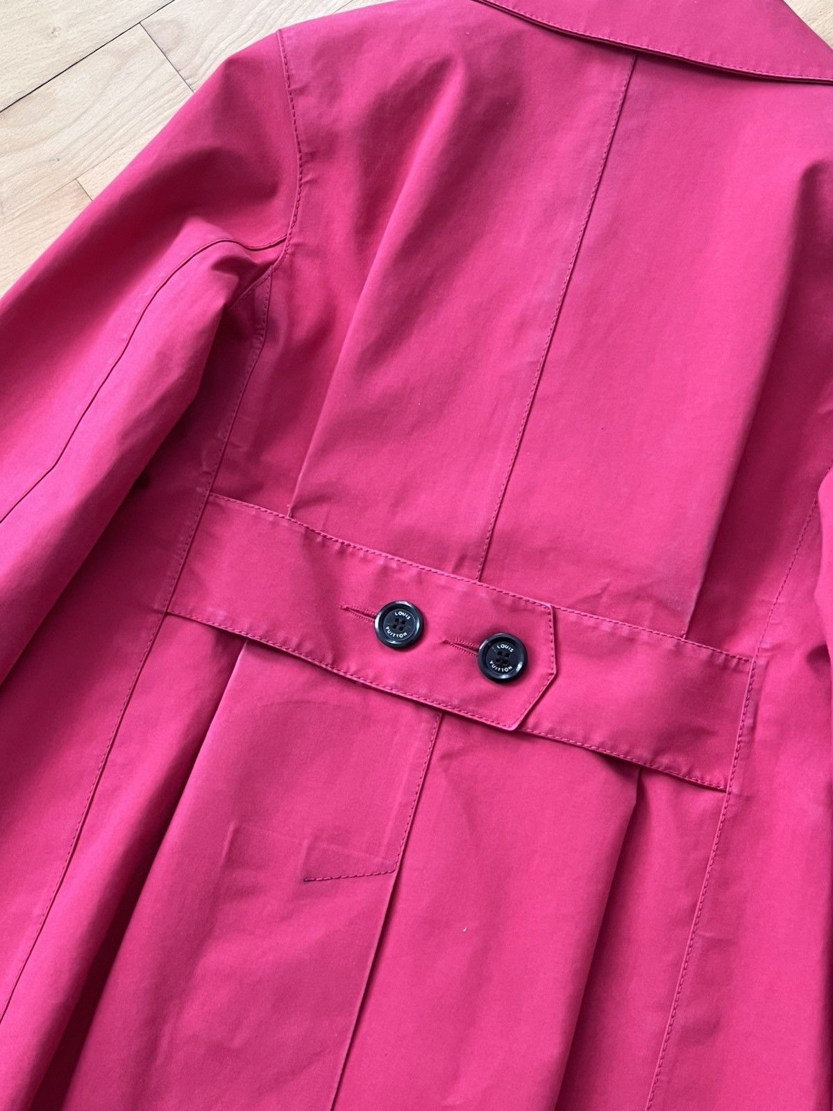 Louis Vuitton Louis Vuitton candy pink mackintosh coat Size S / US 4 / IT 40 - 10 Thumbnail