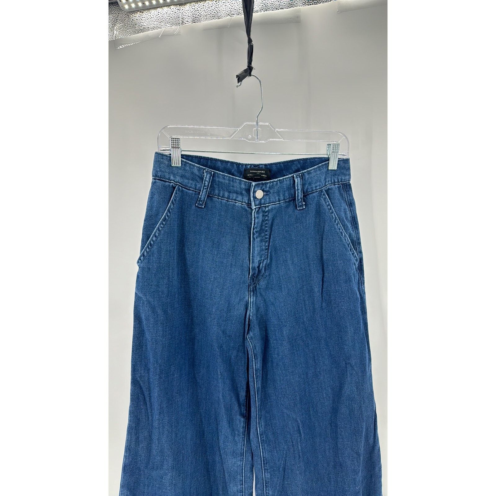 Banana Republic Banana Republic ULTRA HIGH-RISE WIDE-LEG TROUSER JEAN Size 30" / US 8 / IT 44 - 4 Thumbnail