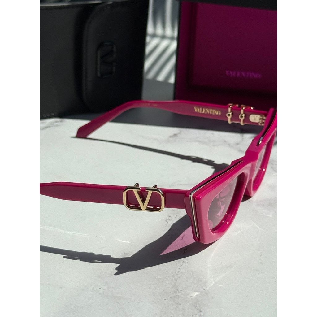 Valentino NEW Valentino V-Goldcut VLS113-C Pink Cat Eye Sunglasses Size ONE SIZE - 6 Thumbnail