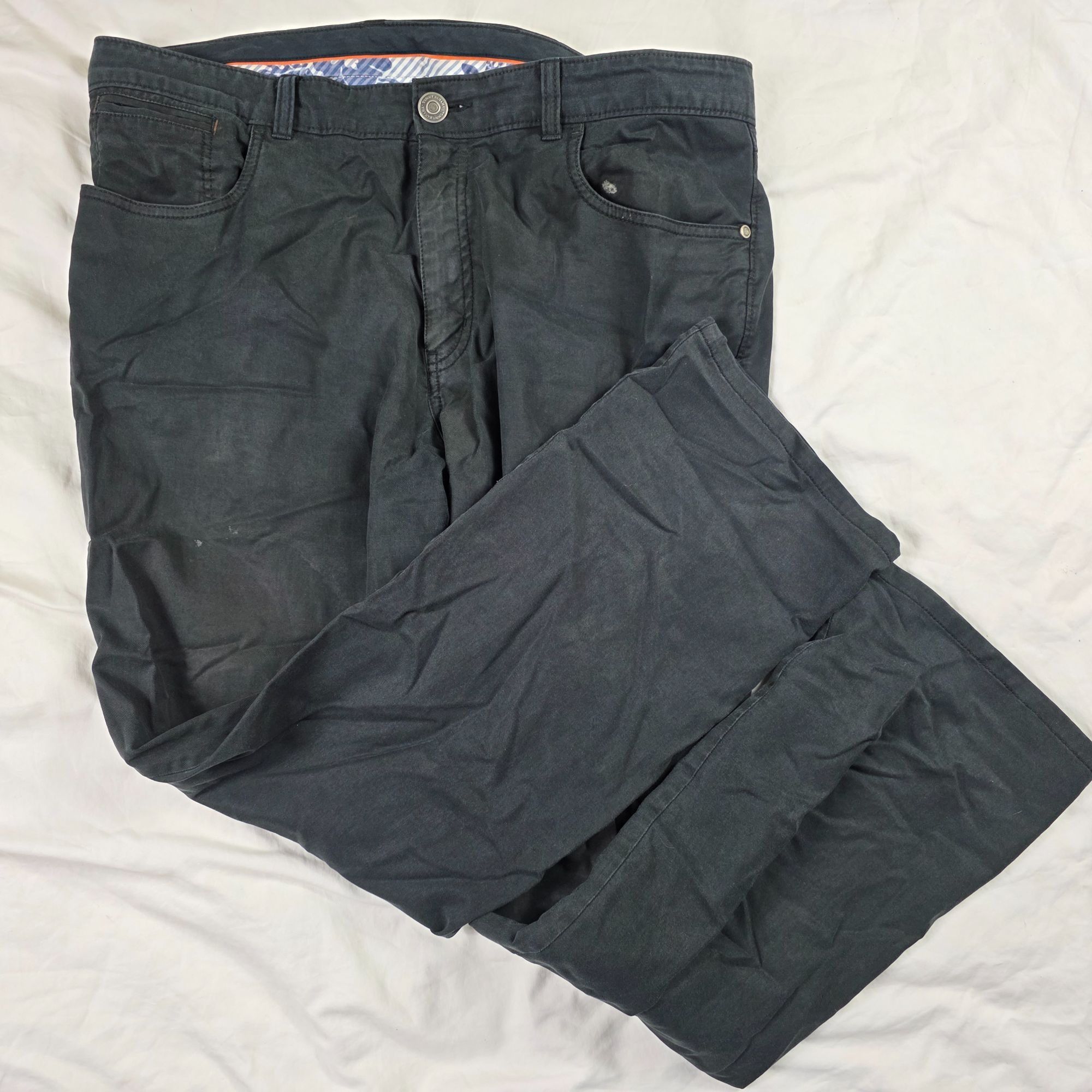 Tommy Bahama Tommy Bahama Mens Size 35x30 Black Casual Pants Tencel Cotto Size US 35 - 1 Thumbnail