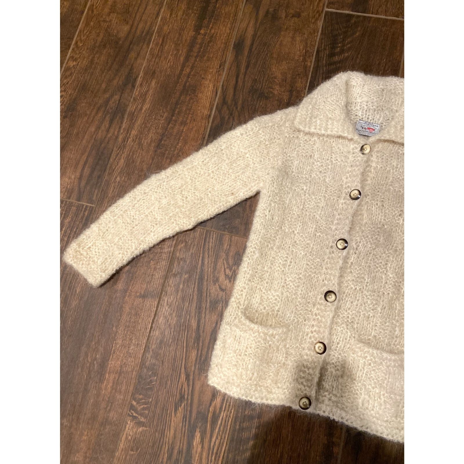 Vintage VINTAGE Avoca Handweavers Ivory Fuzzy Wool Cardigan Sweater Ireland Irish S-M Shirt Womens Size S / US 4 / IT 40 - 3 Thumbnail