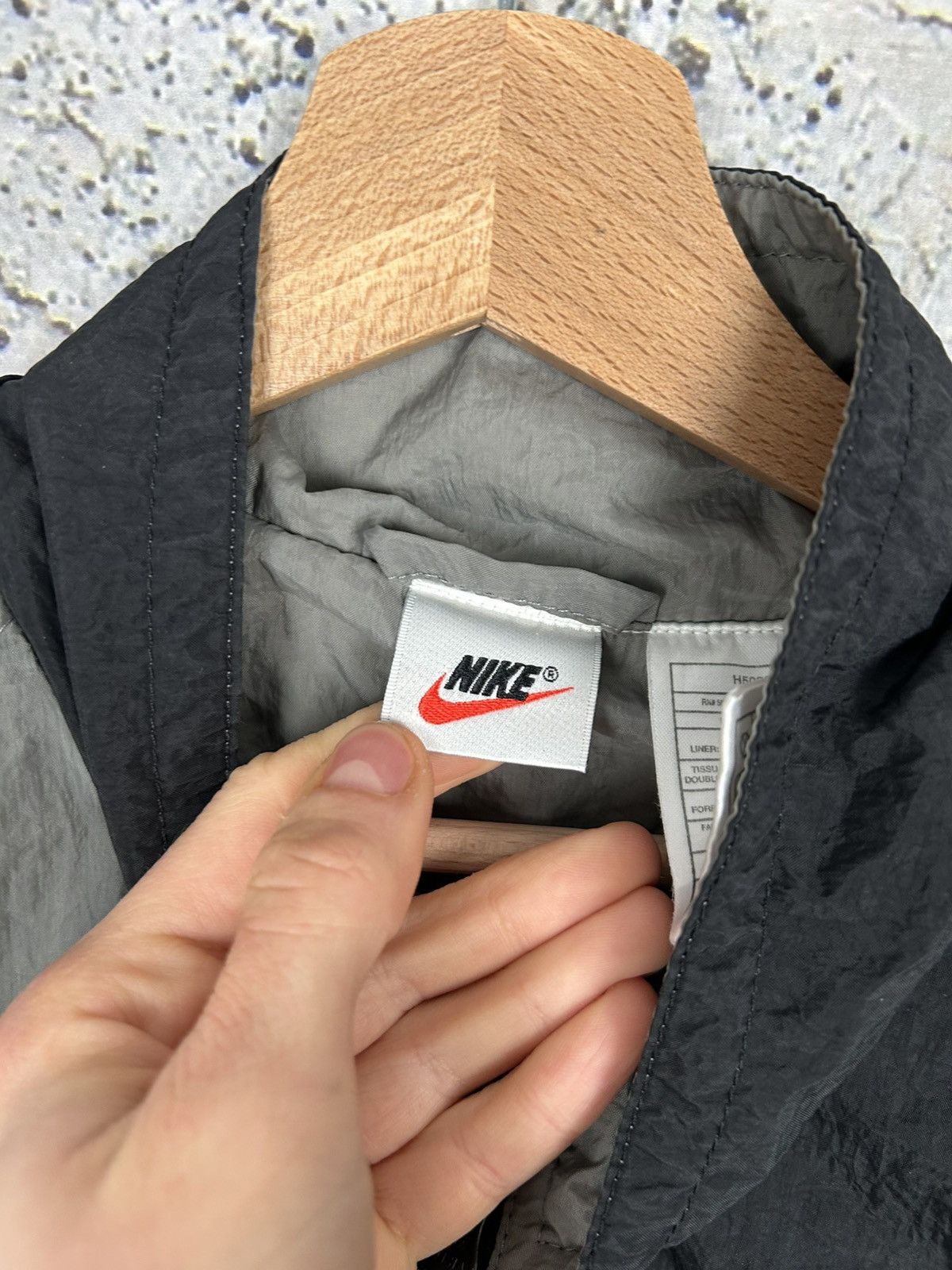 Nike Vintage Nike 90s Light Jacket Swoosh Streetwear Baggy Rap Size US M / EU 48-50 / 2 - 5 Thumbnail