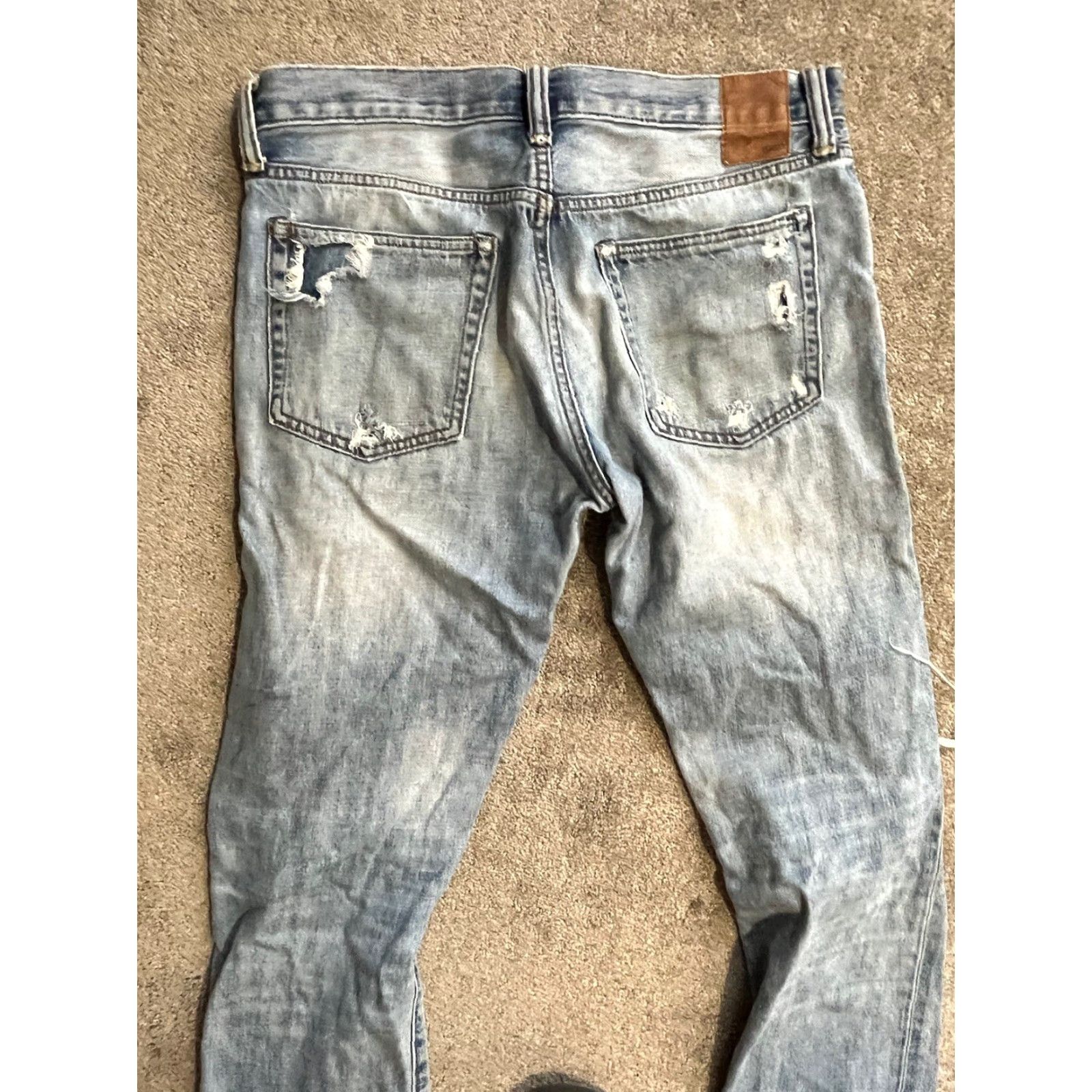 Gap Gap Jeans Men's Slim Leg 30x32 Blue Distressed Medium Wash 5-Pocket Denim Cotton Button Zip Belt Loops Vintage No 1969 Patch Size US 30 / EU 46 - 2 Thumbnail
