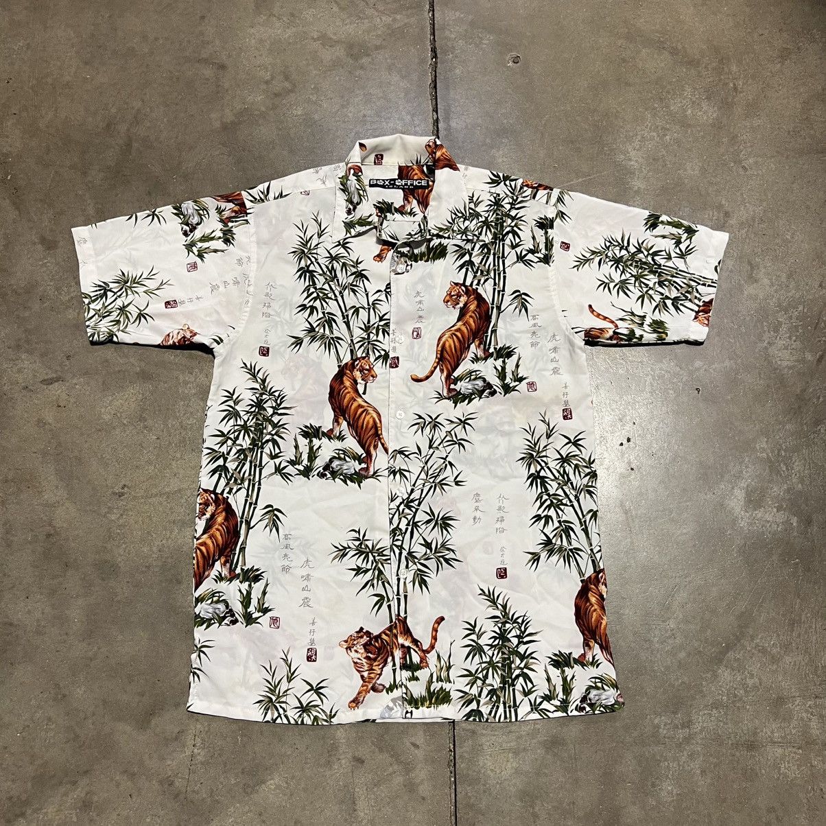 JNCO Vintage Box Office Island Tiger Button Up Shirt Japanese Y2K Size US S / EU 44-46 / 1 - 1 Thumbnail
