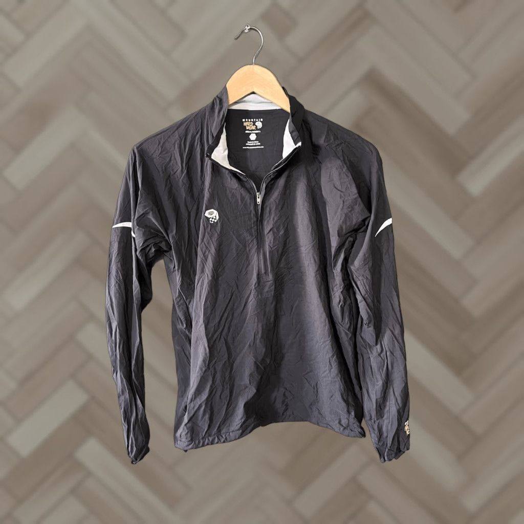 Mountain Hardwear Mountain Hardwear Mens Black Long Sleeve 1/2 Zip Light Weight Sweater size Small Size US S / EU 44-46 / 1 - 1 Thumbnail