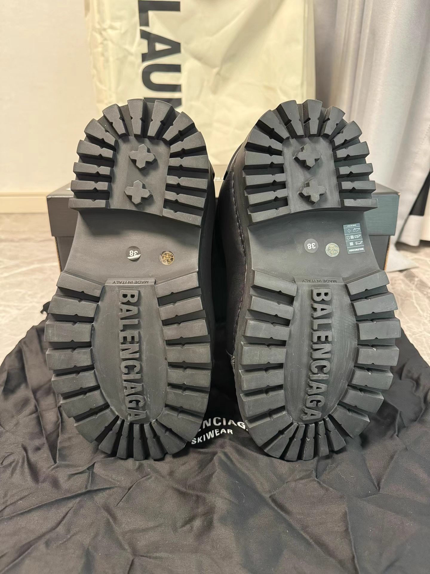 Balenciaga Balenciaga Alaska Low Nylon Snow Boots K6 Size US 8 / IT 38 - 8 Thumbnail