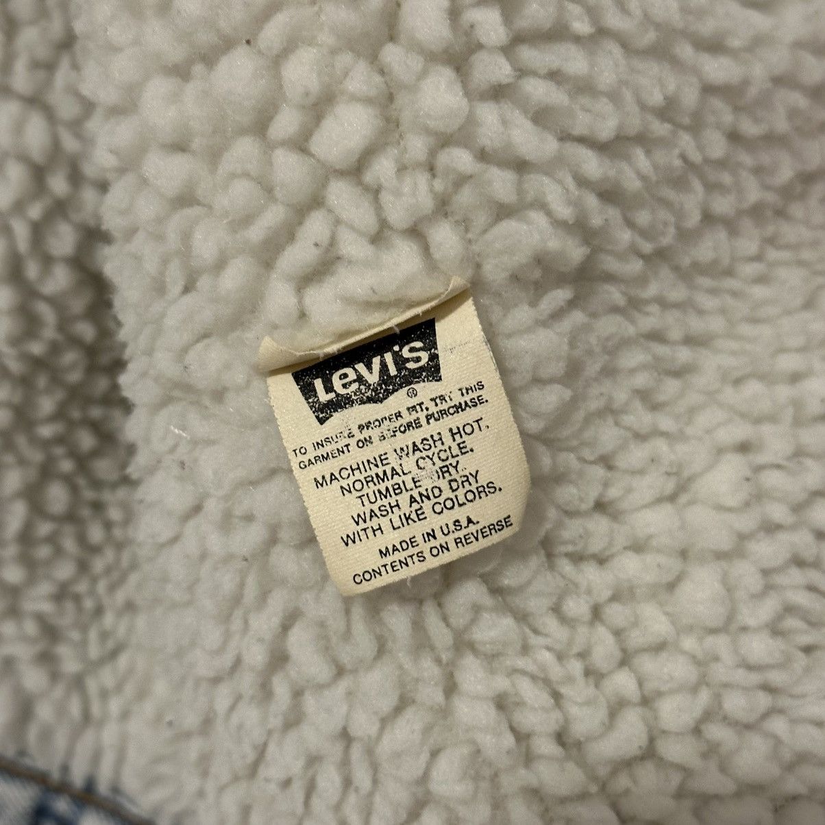 Levi's Vintage 1990s Levi's Sherpa Denim Trucker Jacket Size US XL / EU 56 / 4 - 12 Thumbnail