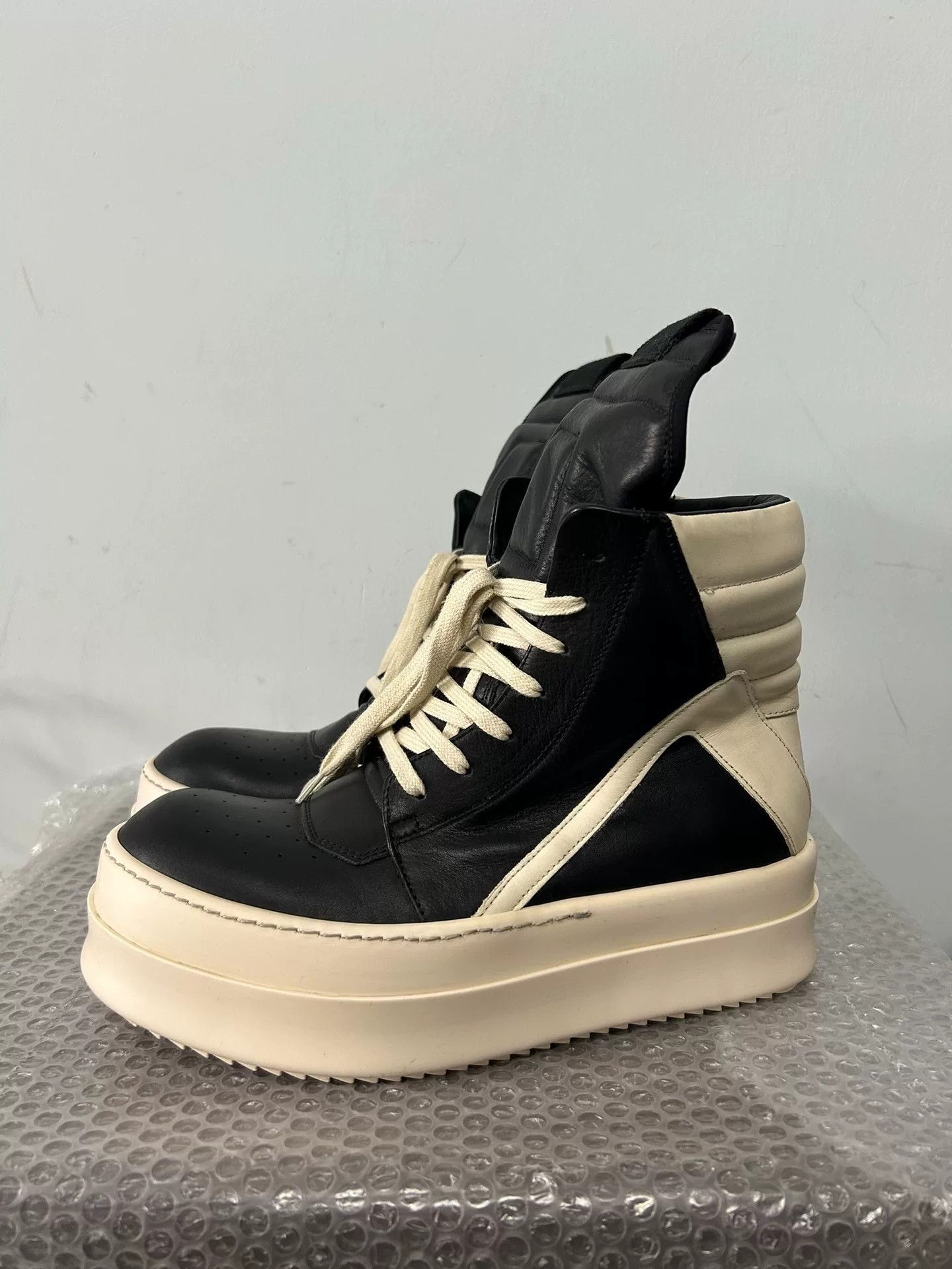 Rick Owens rick owens thick low triangle sneakers size 41 Size US 8 / EU 41 - 1 Thumbnail