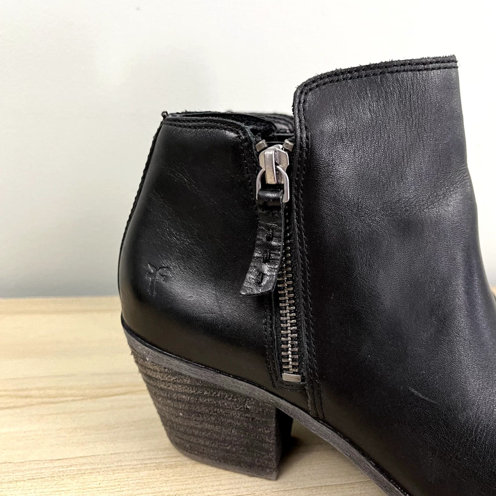 Frye FRYE Boots Womens Size 7.5 M Sacha Rustic Booties Black Leather Ankle Dual Zip Boots Western Women Size US 8 / IT 38 - 3 Thumbnail