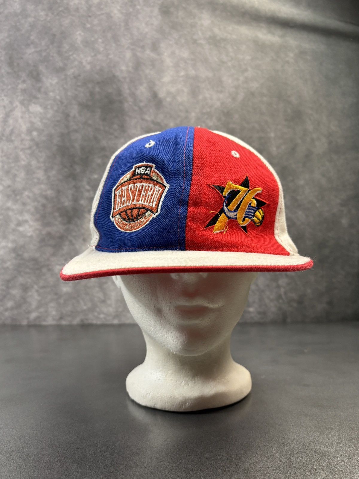 NBA × New Era × Vintage Vintage Philadelphia 76ers Fitted Hat Iverson 2000s New Era Size ONE SIZE - 3 Thumbnail