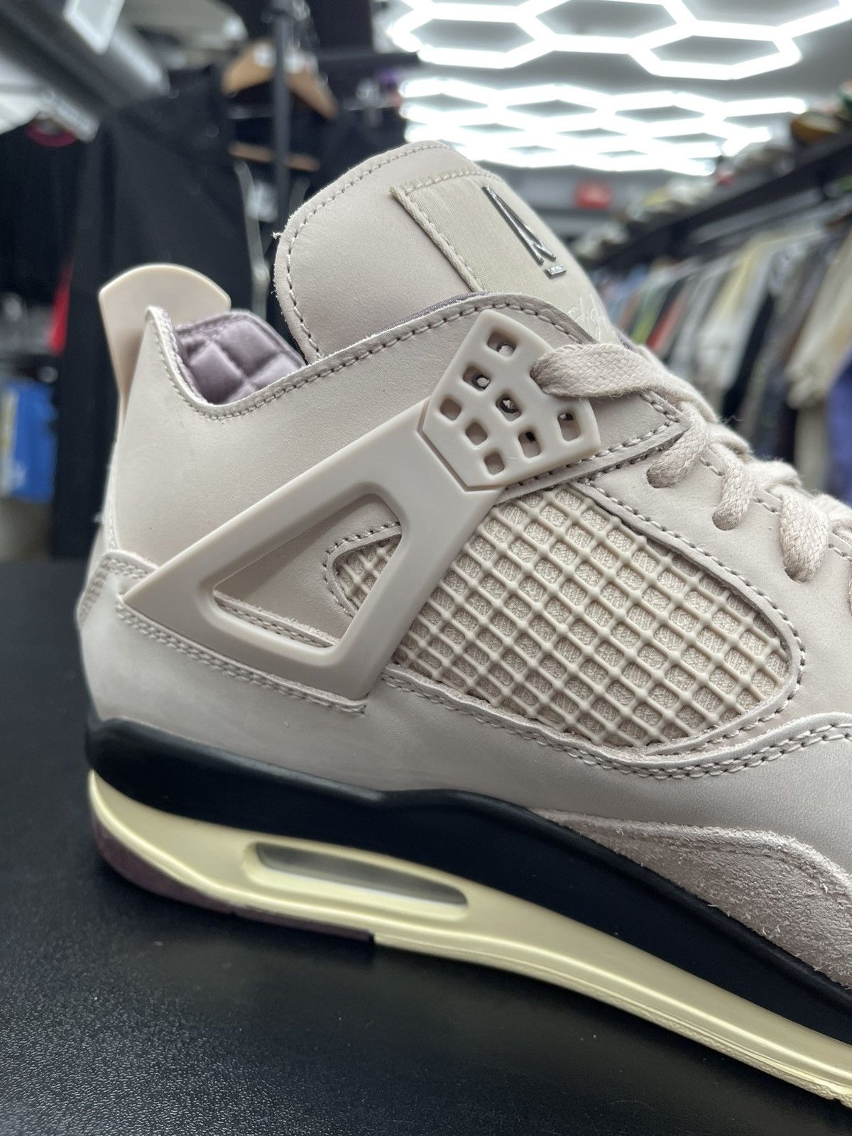 Jordan Brand Size 10.5M/12W - Jordan 4 A Ma Maniere While You Where Sleep Size US 11 / EU 44 - 6 Thumbnail