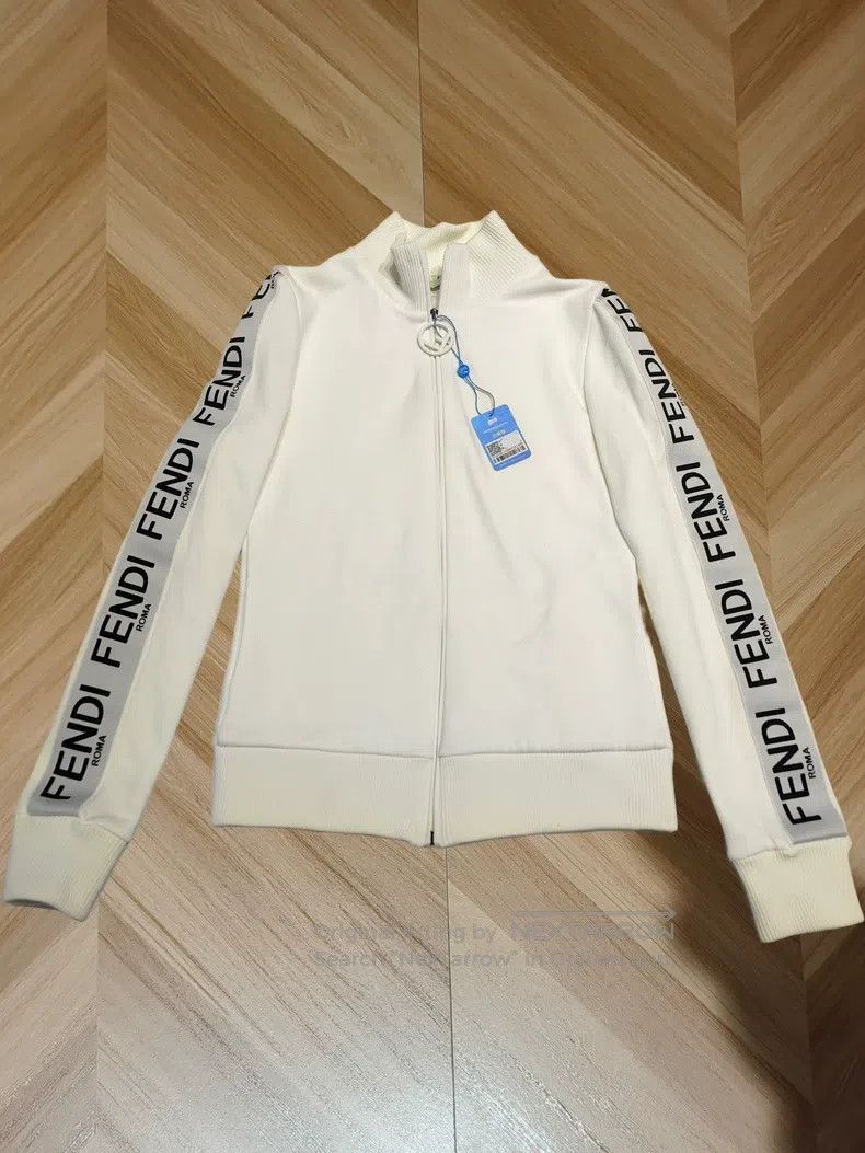 Fendi Fendi Women's short jacket, autumn and winter long-sleeve, Size S / US 4 / IT 40 - 1 Thumbnail