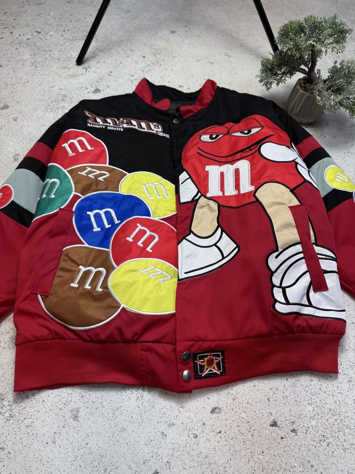 NASCAR M&M’s Bomber Light Jacket Red MMS Racing Red Unisex M F1 Size US M / EU 48-50 / 2 - 4 Thumbnail