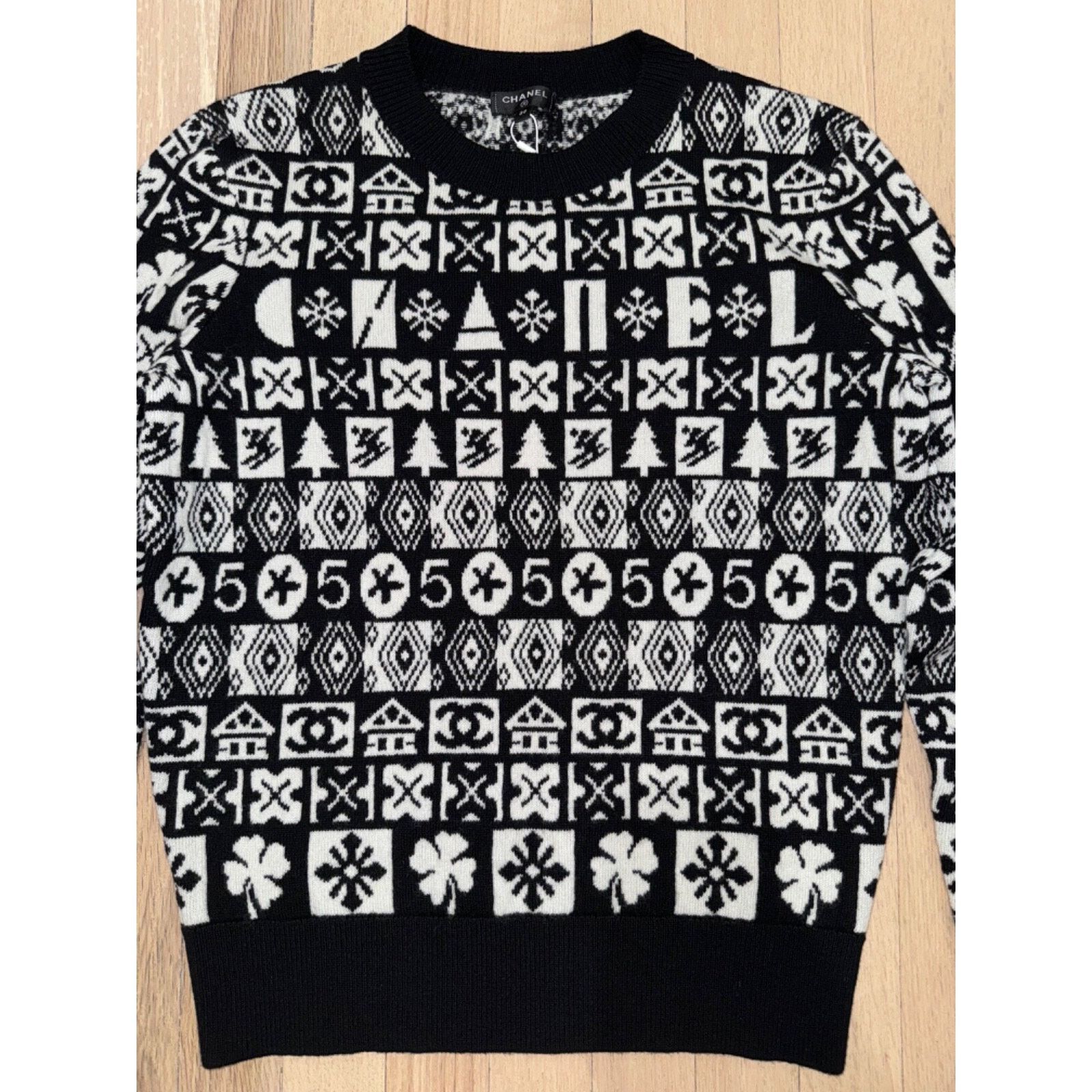 Chanel Chanel 19B Coco Neige Ski Black White CC Long Sleeve Size XS / US 0-2 / IT 36-38 - 9 Thumbnail