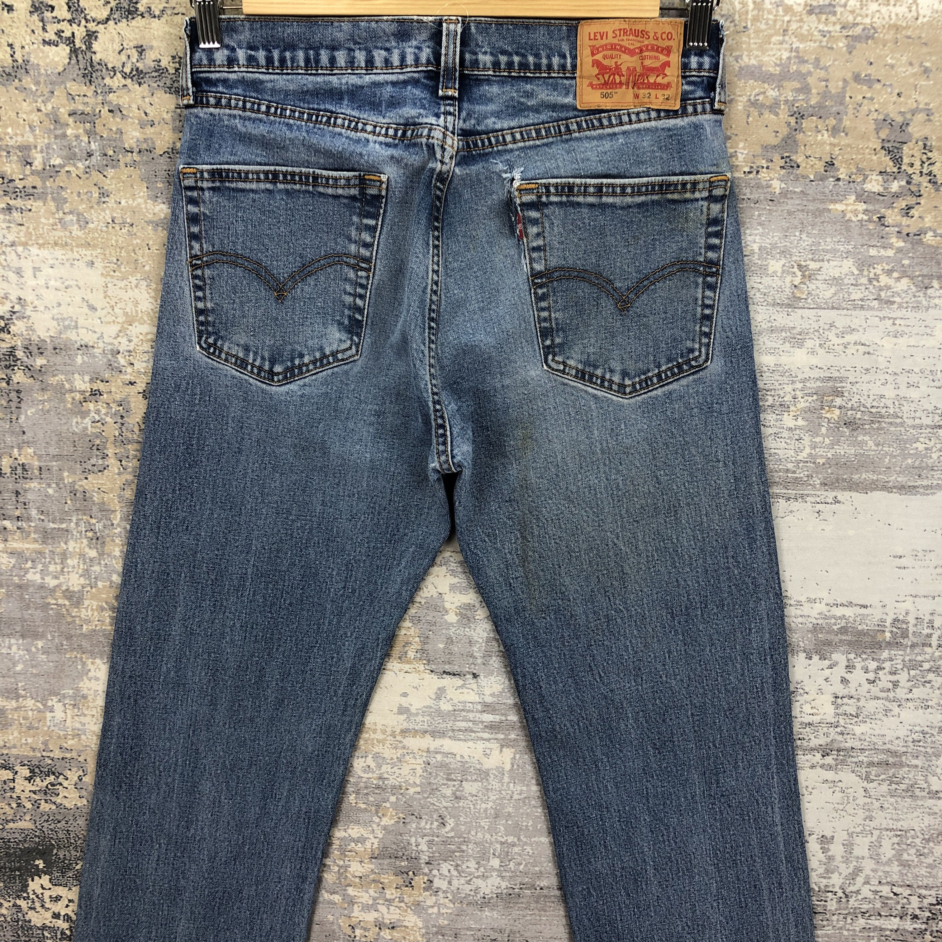 Levi's Vintage Y2K Levis 505 Faded Jeans Levi's Stonewash Denim Size US 30 / EU 46 - 4 Thumbnail