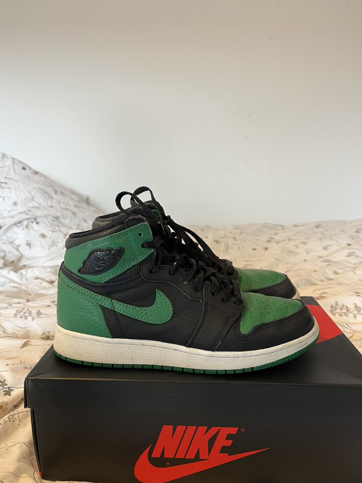 Nike Jordan 1 high pine green🌲 Size US 7.5 / IT 37.5 - 3 Thumbnail