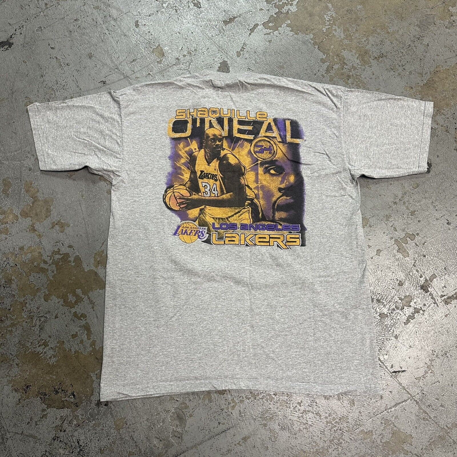 NBA Vintage 2002 Lakers 3 Peat Fever Shaquille O Neal T-Shirt Size US XL / EU 56 / 4 - 3 Thumbnail