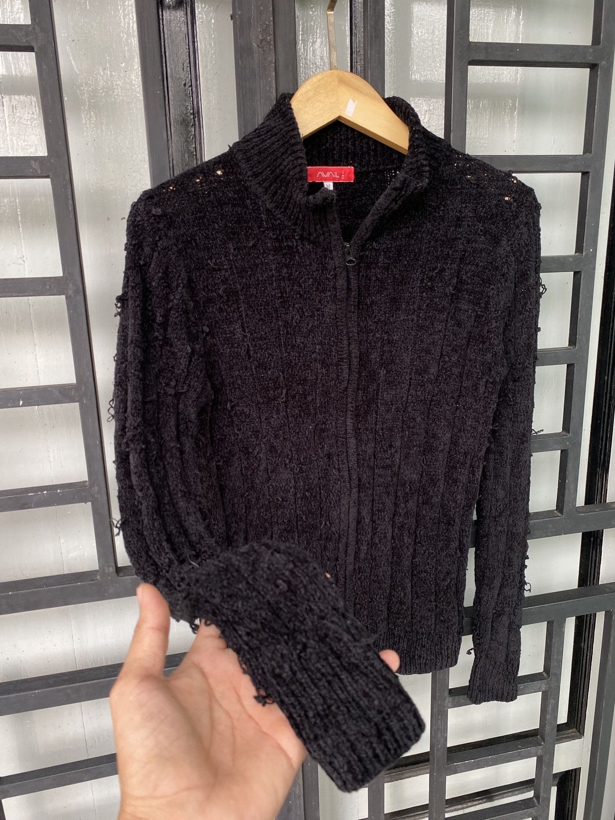 Beauty Beast Knitwear distressed Size US M / EU 48-50 / 2 - 5 Thumbnail