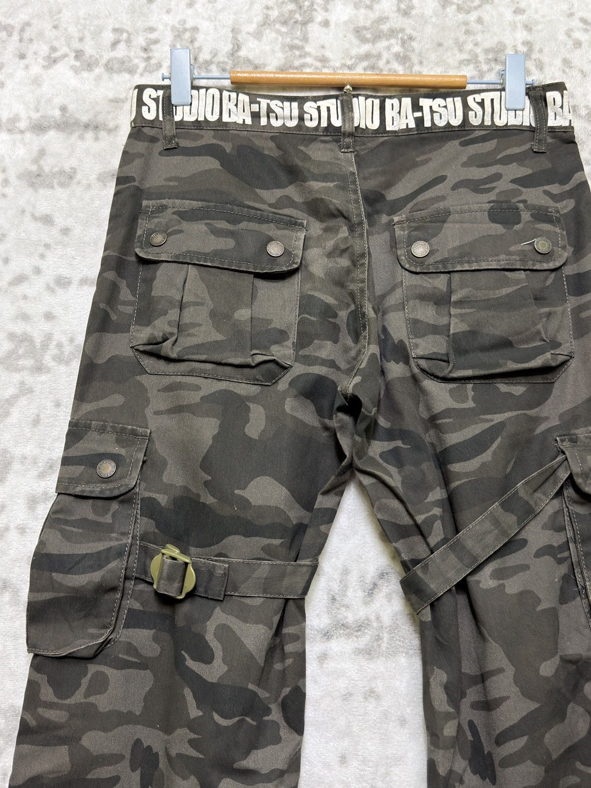 GOA BA-TSU STUDIO Camo Multi Pocket Punk Cargo Pants Size US 29 - 11 Thumbnail
