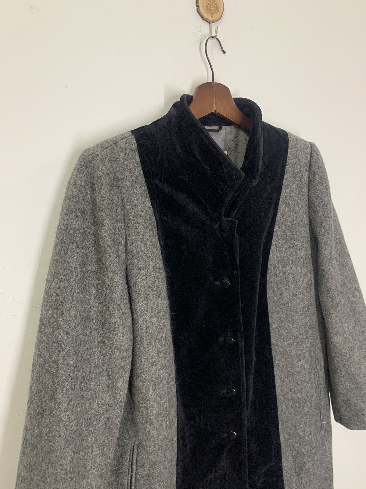 Valentino Vintage VALENTINO GARAVANI single-breasted wool blend coat Size M / US 6-8 / IT 42-44 - 3 Thumbnail