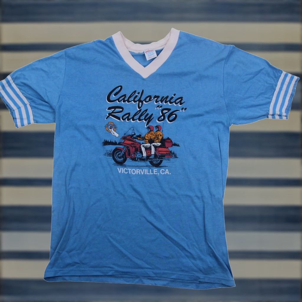 Vintage VINTAGE California Rally Mens T-Shirt Blue 1986 Medium Graphic Shirts Regular M Boys/Adults? Size US M / EU 48-50 / 2 - 1 Thumbnail