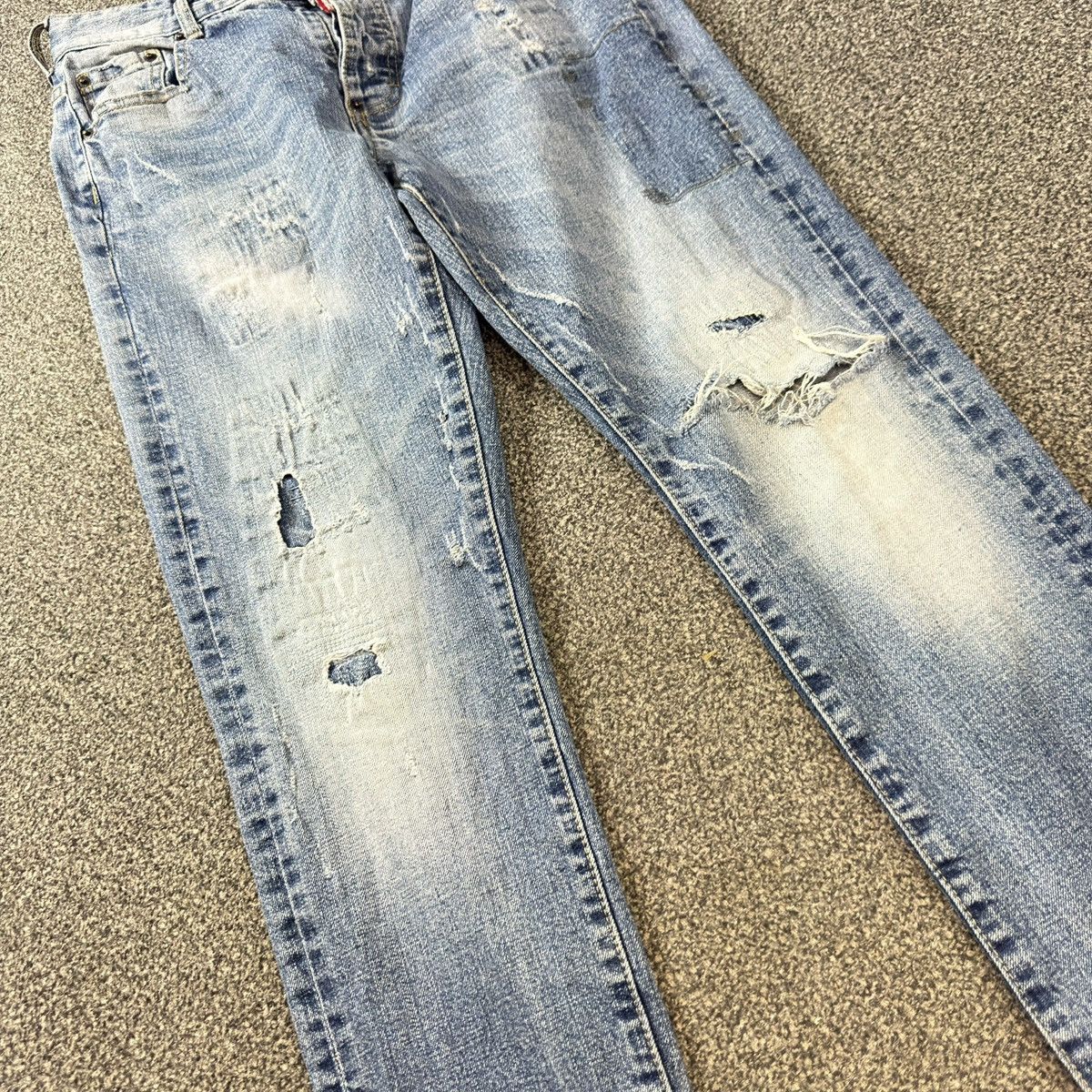 Dsquared2 Vintage Distressed Light Wash Denim Jeans Size US 31 - 4 Thumbnail