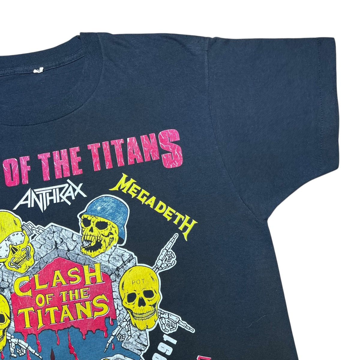Band Tees Vintage 1991 Clash Of The Titans Tour Alice In Chains Tee Size US L / EU 52-54 / 3 - 8 Thumbnail