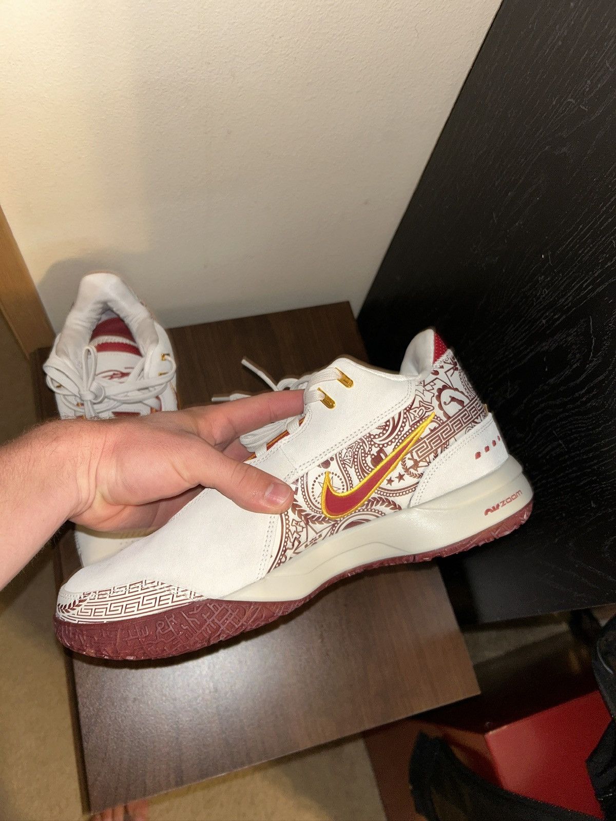 Nike LeBron NXXXT Gen AMPD ‘Cavaliers’ ‘USC’ Size US 11.5 / EU 44-45 - 8 Thumbnail