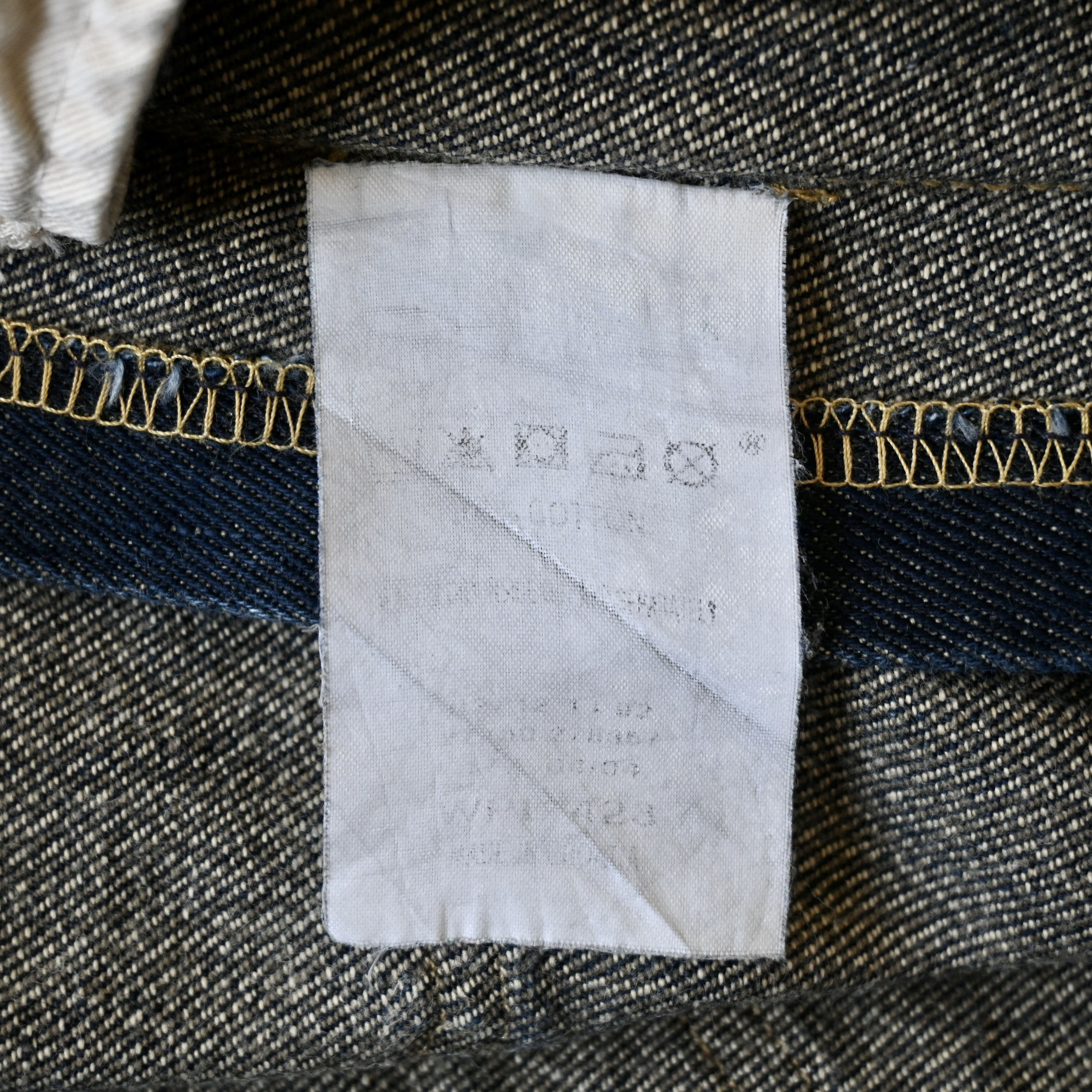 Levi's VTG, 2004 Levi's RED patchwork slim jeans, zippered leg Size 29" - 16 Thumbnail