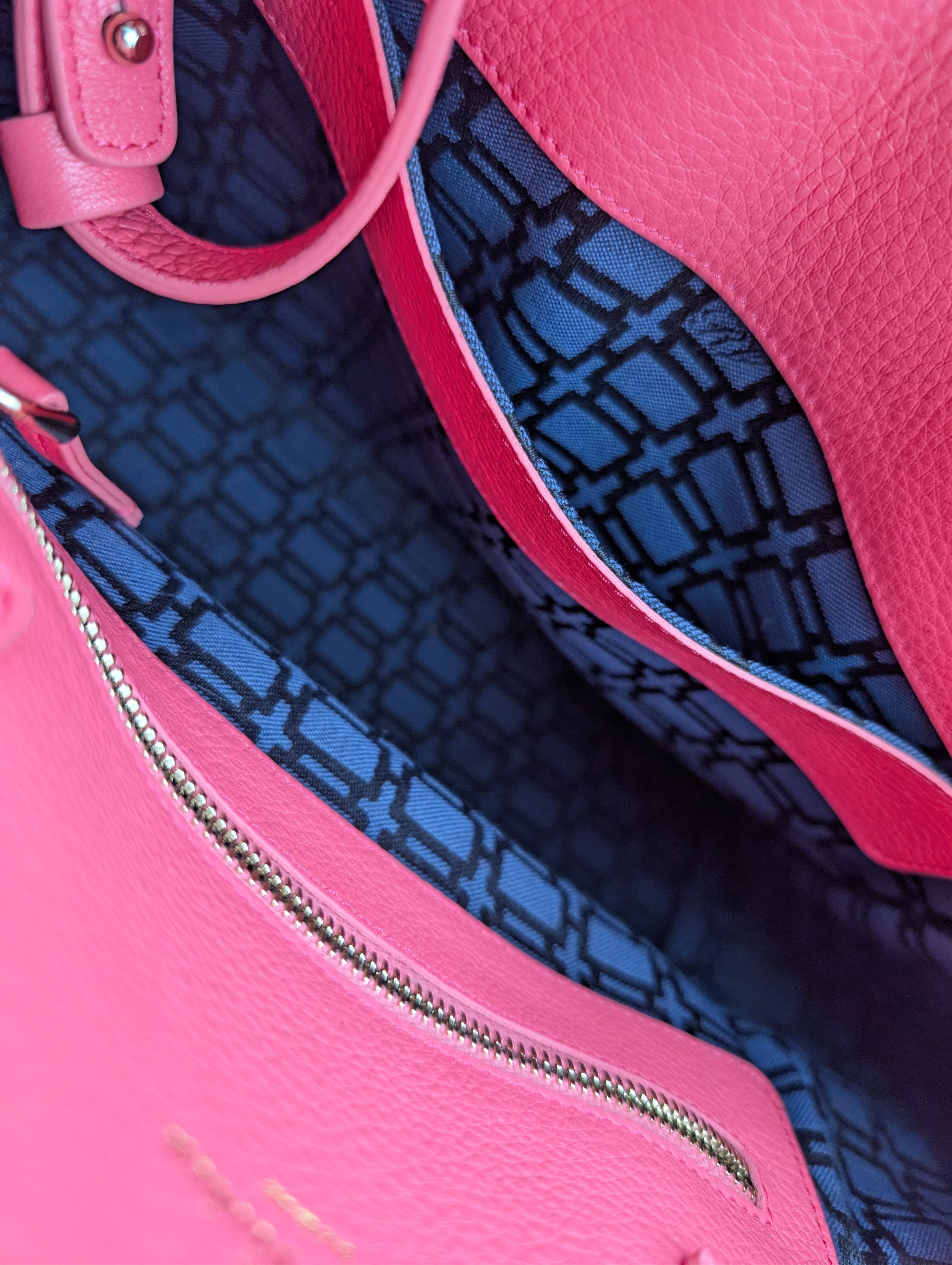 Roger Vivier Pink Grained Leather Cabas Pilgrim De Jour Satchel Size ONE SIZE - 12 Thumbnail