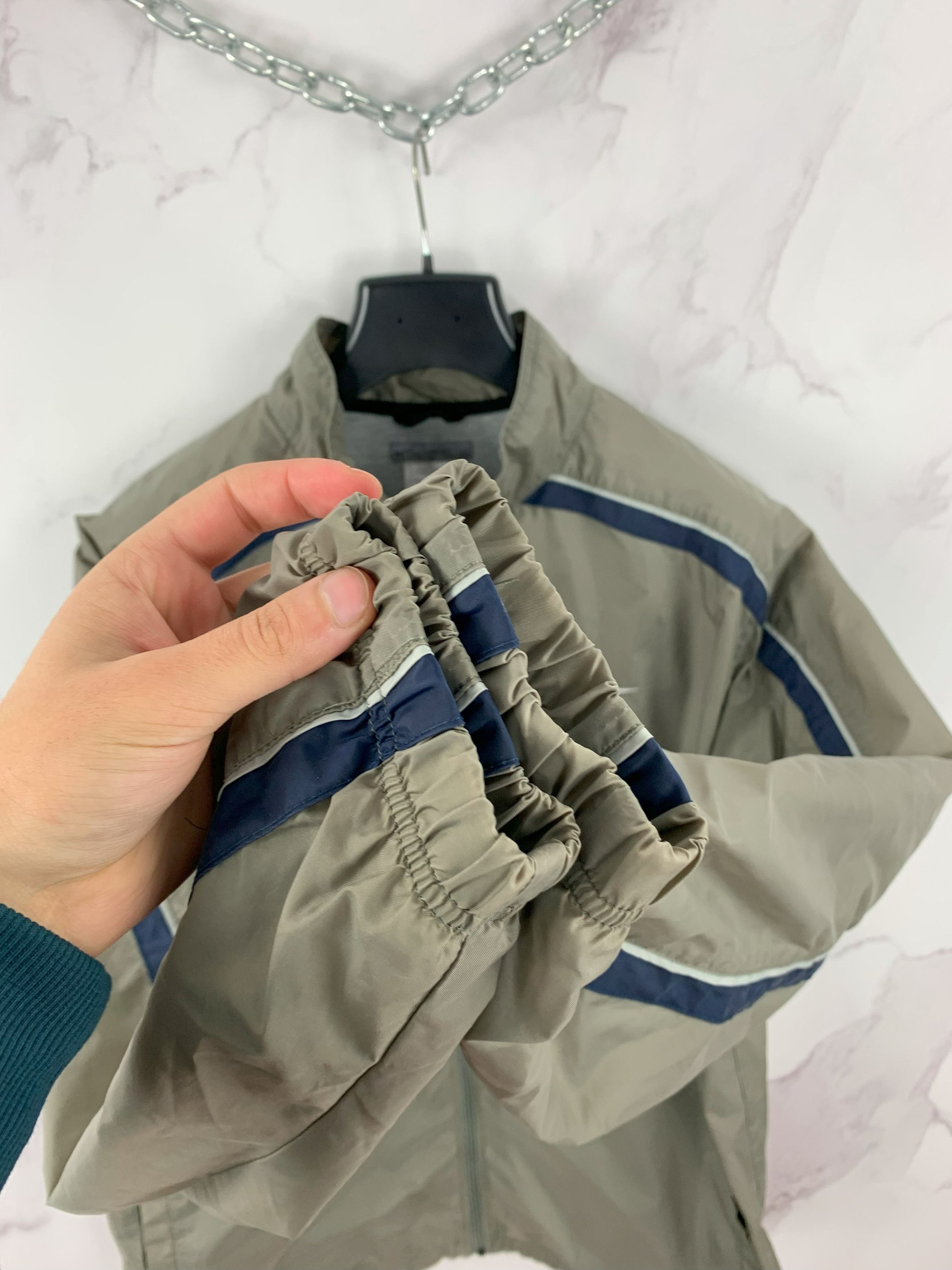 Nike Vintage Nike Nylon Windbreaker Track Jacket Size XL Size US XL / EU 56 / 4 - 8 Thumbnail