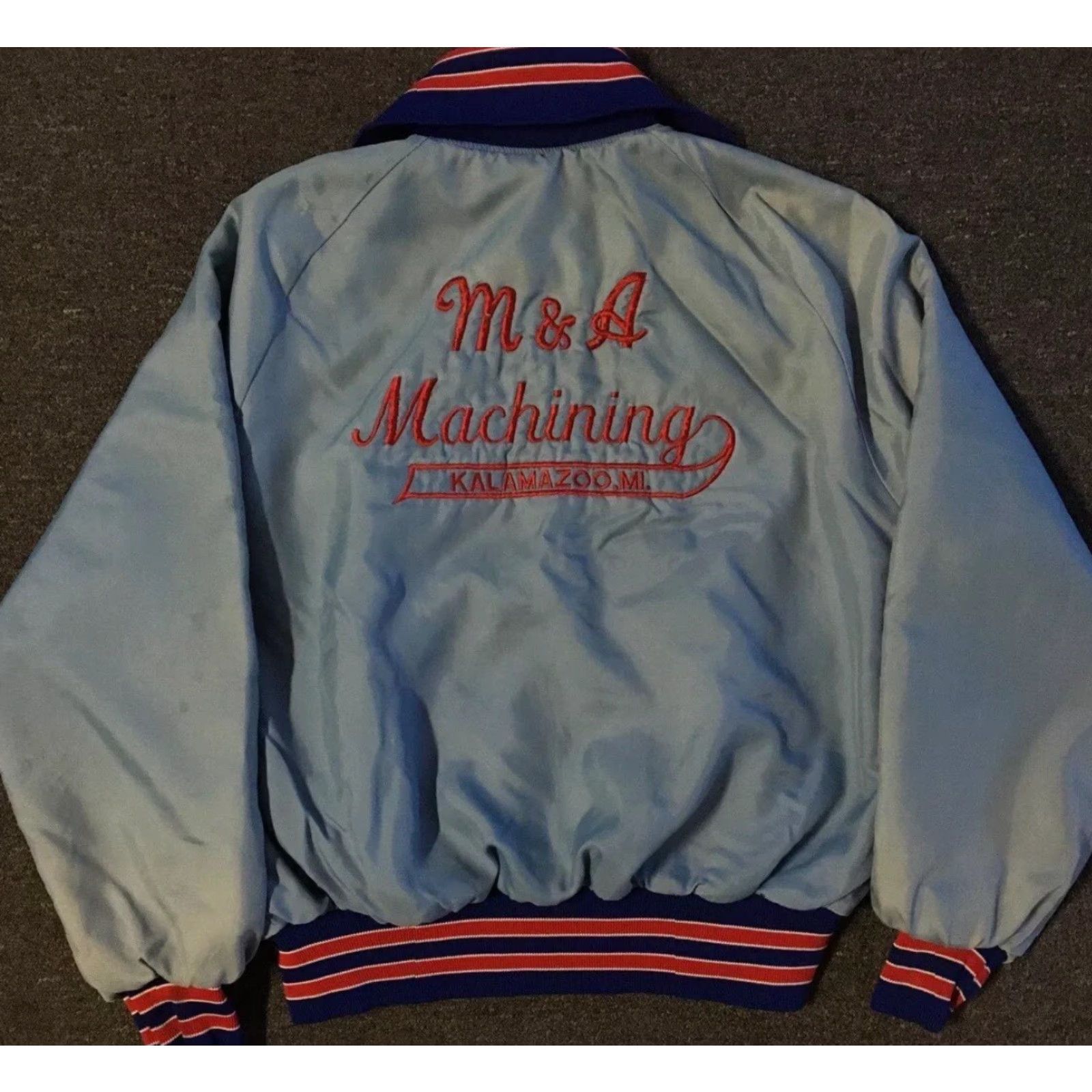 Vintage VINTAGE M&A Machining Kalamazoo Jacket XL Blue Satin Bomber Men XL 80s 70s Distressed Biker Track Bar Beer USA USA 90s Retro Rock Punk Trucker Funny Size US XL / EU 56 / 4 - 2 Thumbnail