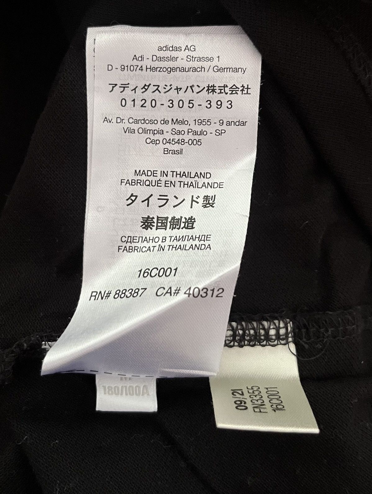Yohji Yamamoto TAX FREE 🇺🇸 Yohji yamamoto y-3 logo black polo shirt Size US M / EU 48-50 / 2 - 3 Thumbnail