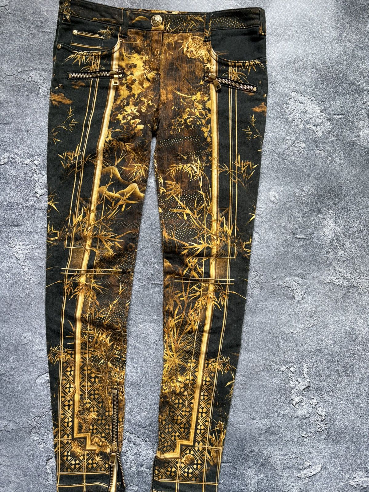 Balmain Vintage Balmain Luxury Black Gold Baroque Print Pants RARE Size 26" / US 2 / IT 38 - 6 Thumbnail
