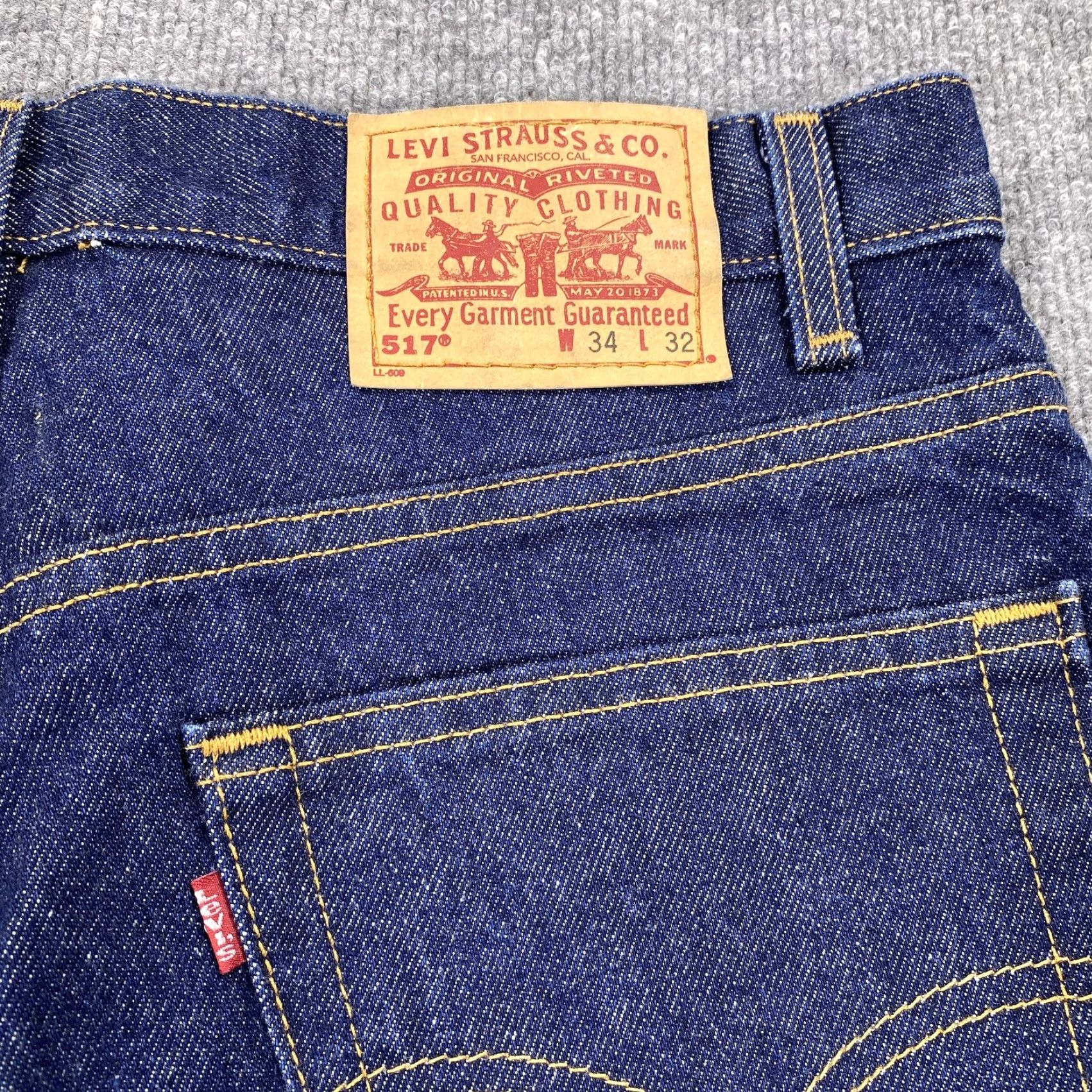 Levi's VINTAGE Levi's 517 Jeans Mens 34x32 Blue Bootcut Regular Fit USA Size US 34 / EU 50 - 3 Thumbnail