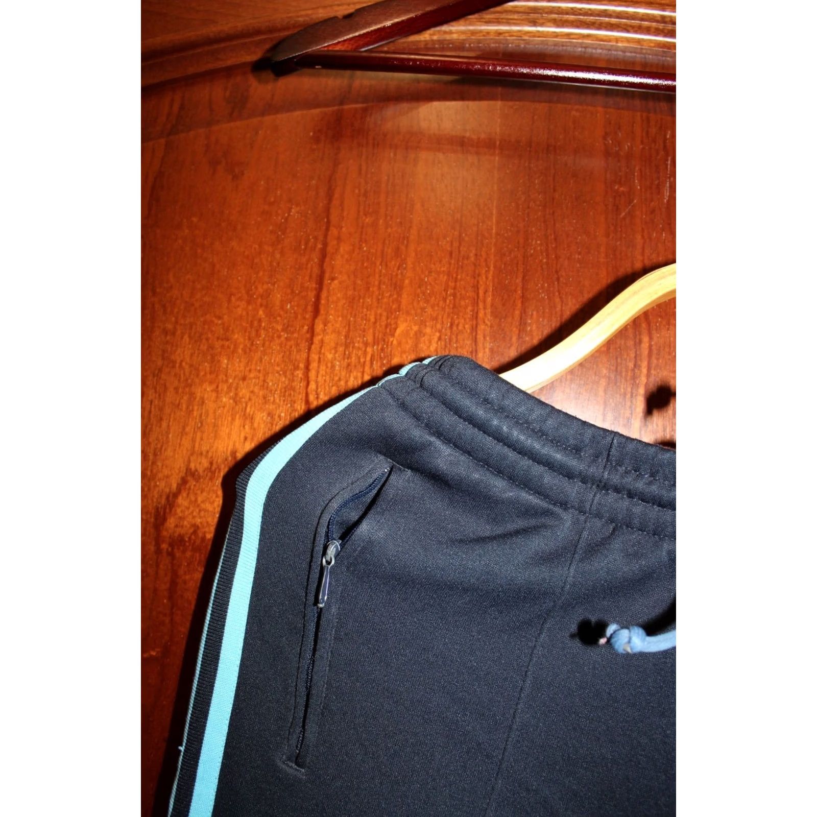 Adidas VINTAGE Adidas Pants Blue with blue stripes Track sport Pants - size 40 Size US 40 / EU 56 - 4 Thumbnail