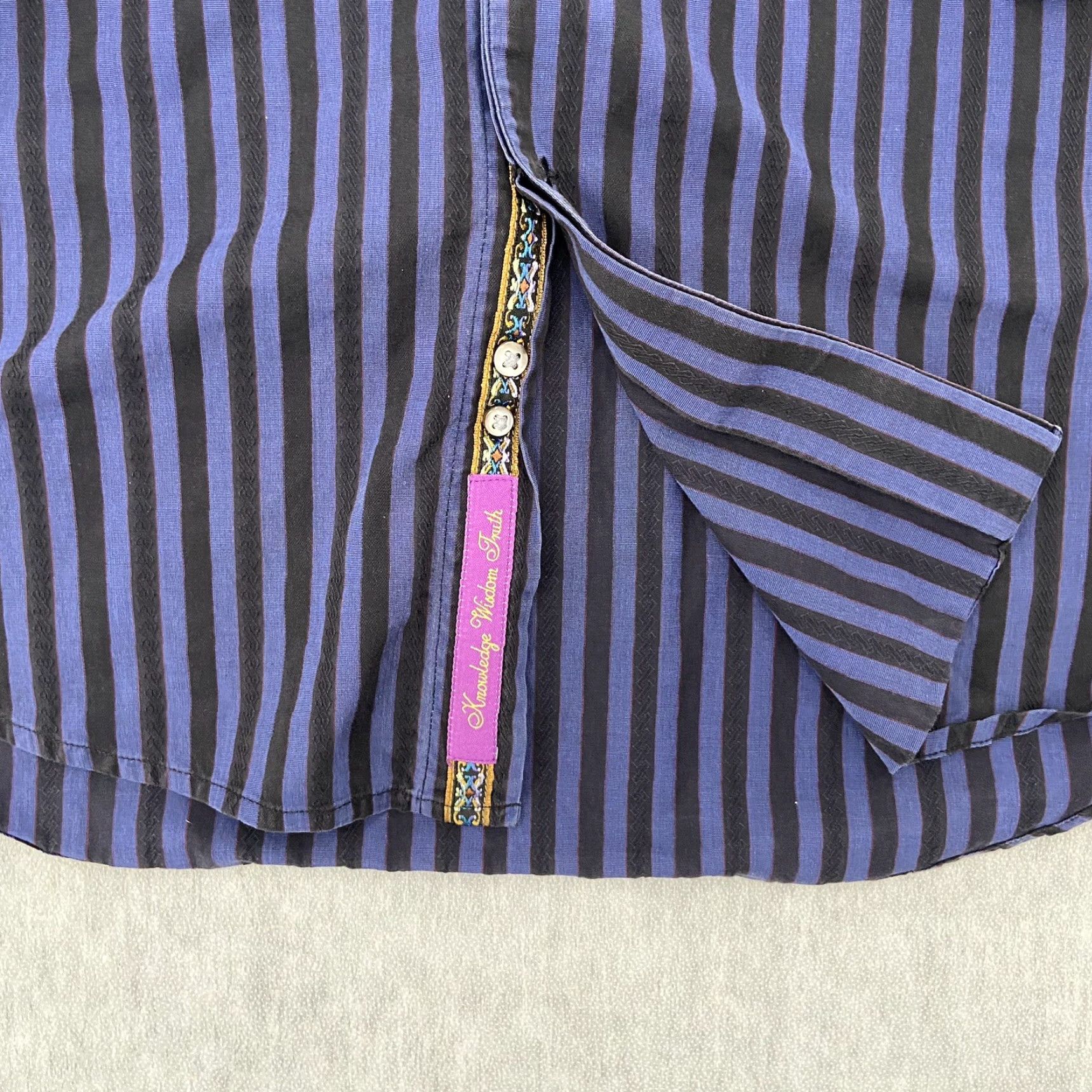 Robert Graham VINTAGE Robert Graham Button-Up Shirt Adult Medium Blue Striped Flip Cuff Long Sleeve Mens Size US M / EU 48-50 / 2 - 4 Thumbnail
