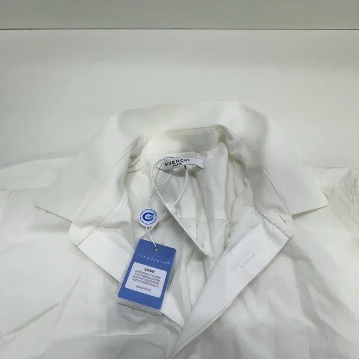 Givenchy Givenchy givenchy short sleeve tee -2507 Size US M / EU 48-50 / 2 - 5 Thumbnail