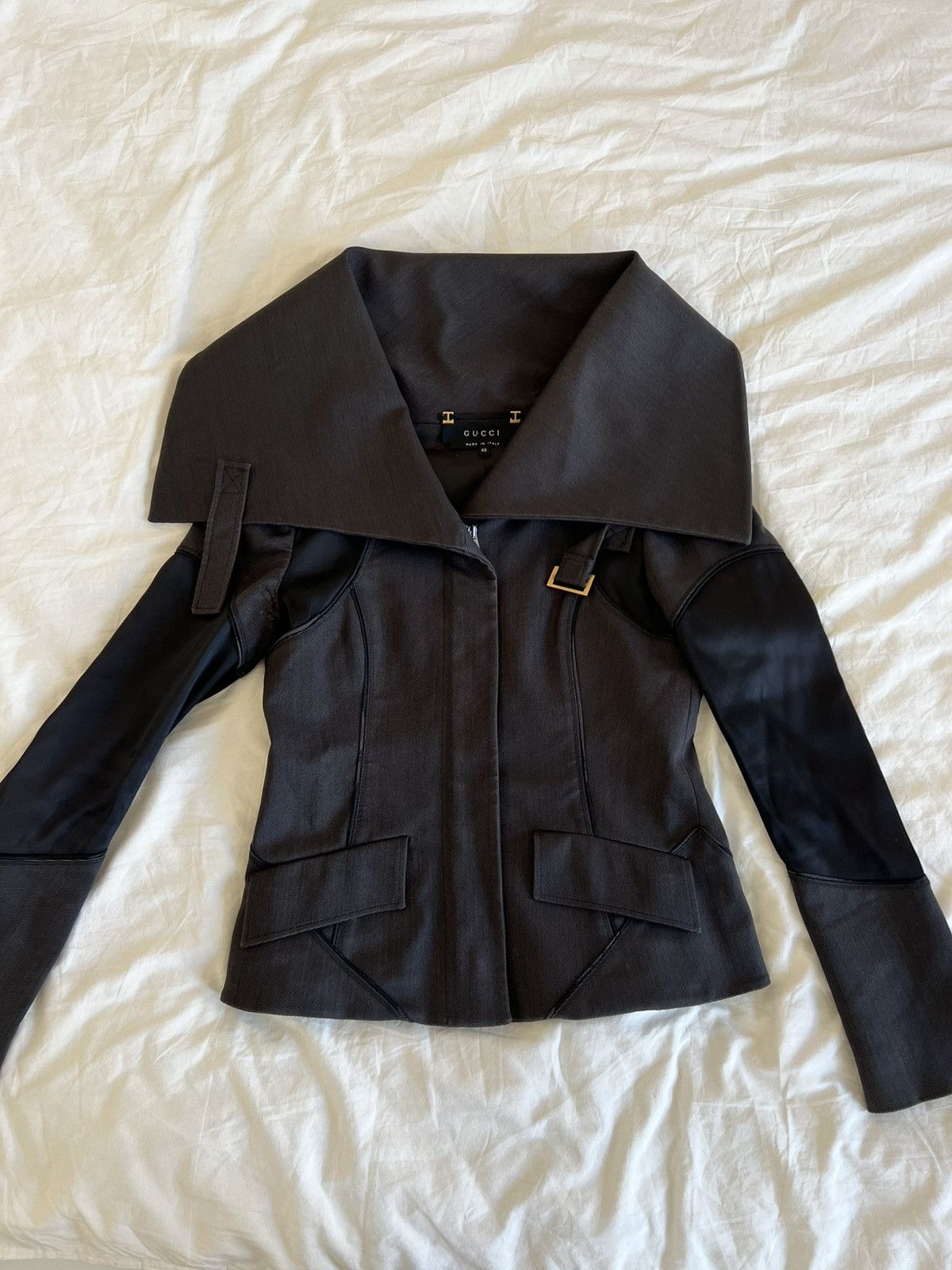 Gucci by Tom Ford F/W 2003 ミリタリージャケット Gucci by Tom Ford FW 2003 Asymmetric Jacket