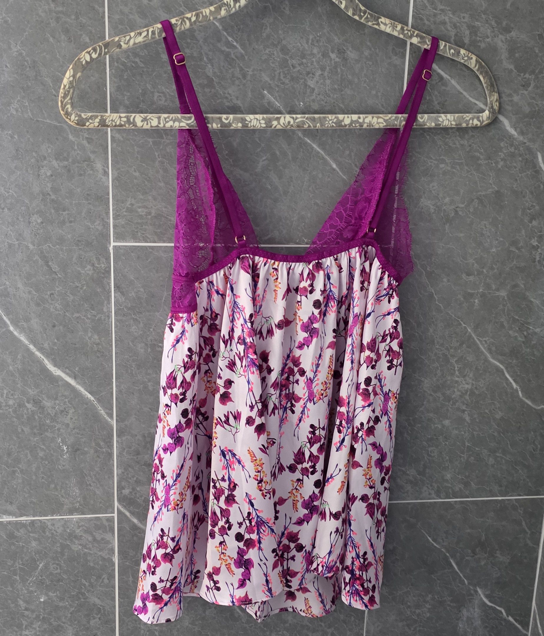 Victoria's Secret NWOT Victoria's Secret Pink Floral Babydoll Top Open XS Size XS / US 0-2 / IT 36-38 - 2 Thumbnail