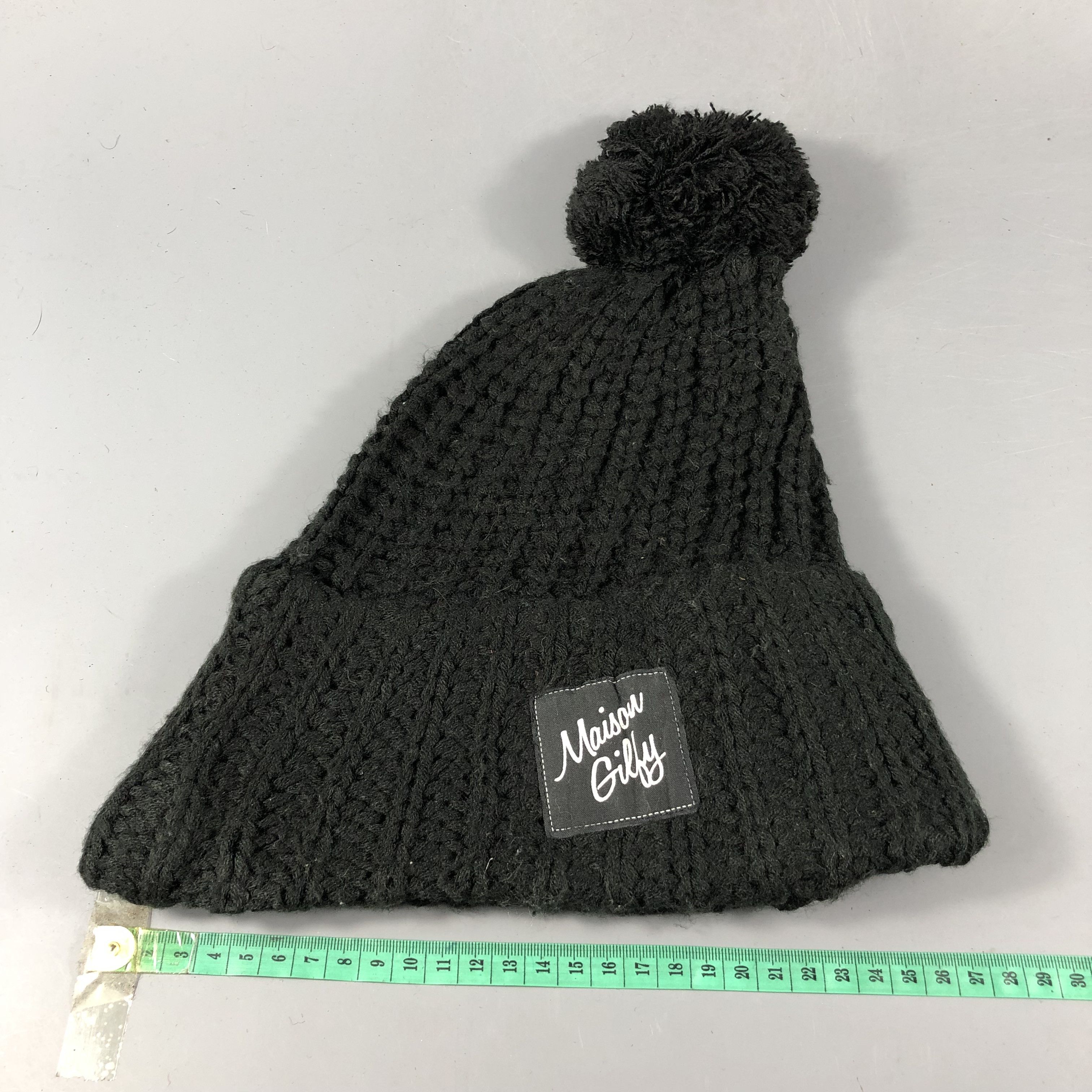 Japanese Brand Maison Girly Bobble Beanie Snowcap Snow Hat B905 Size ONE SIZE - 3 Thumbnail