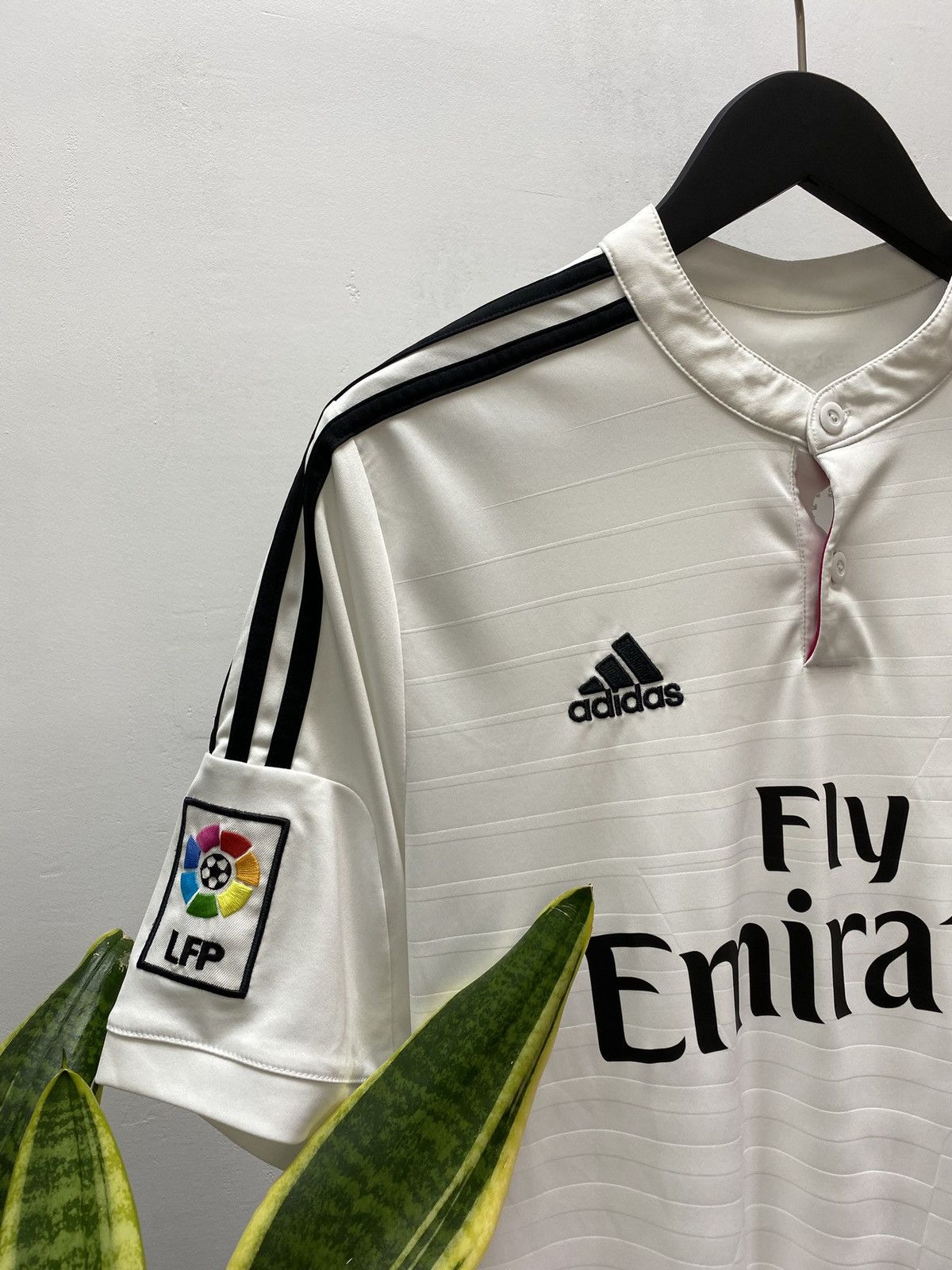 Other Adidas Real Madrid 2014 2015 home jersey tee shirt Size US M / EU 48-50 / 2 - 6 Thumbnail