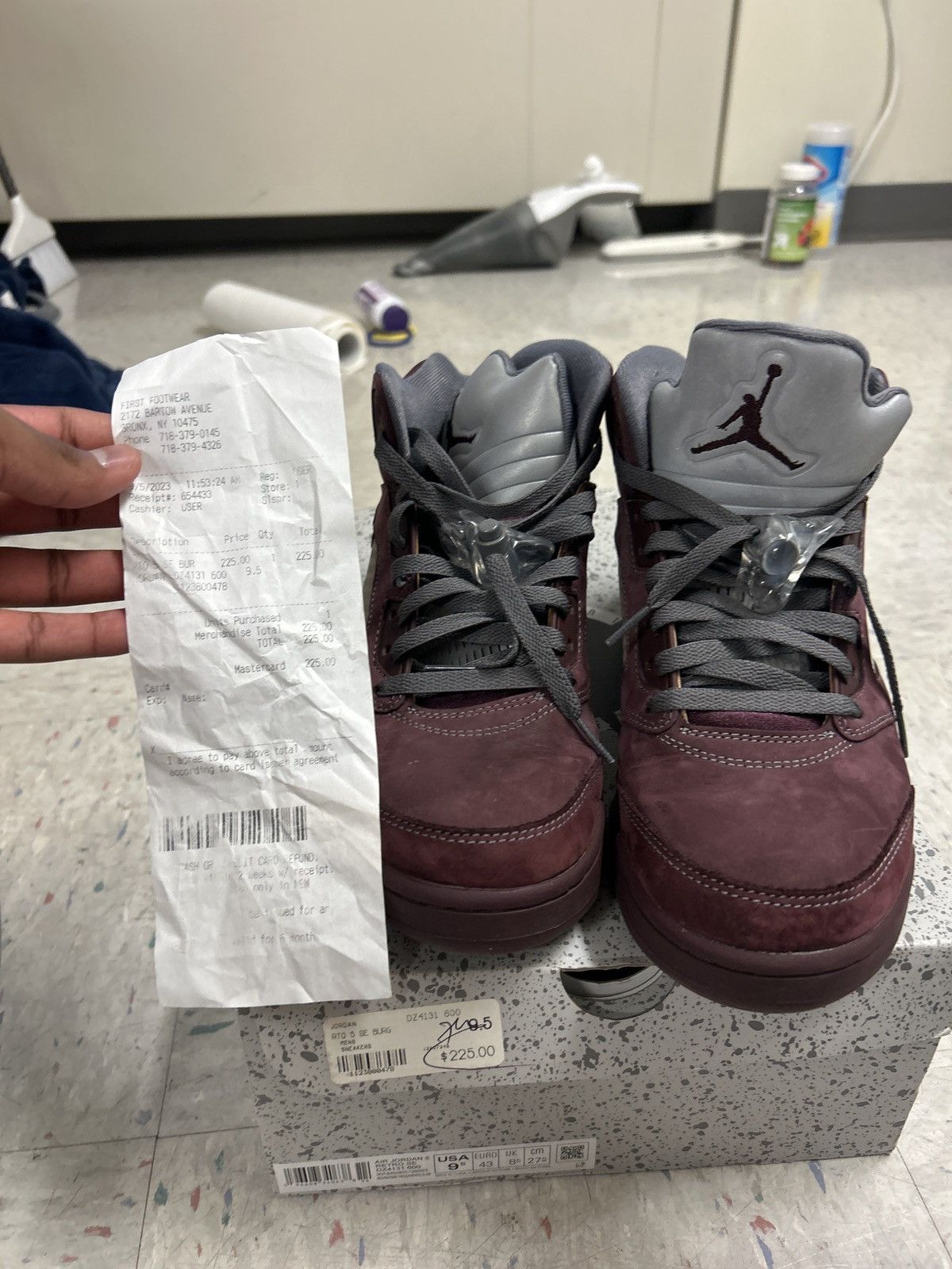 Jordan Brand jordan 5 retro burgandy Size US 9.5 / EU 42-43 - 8 Thumbnail