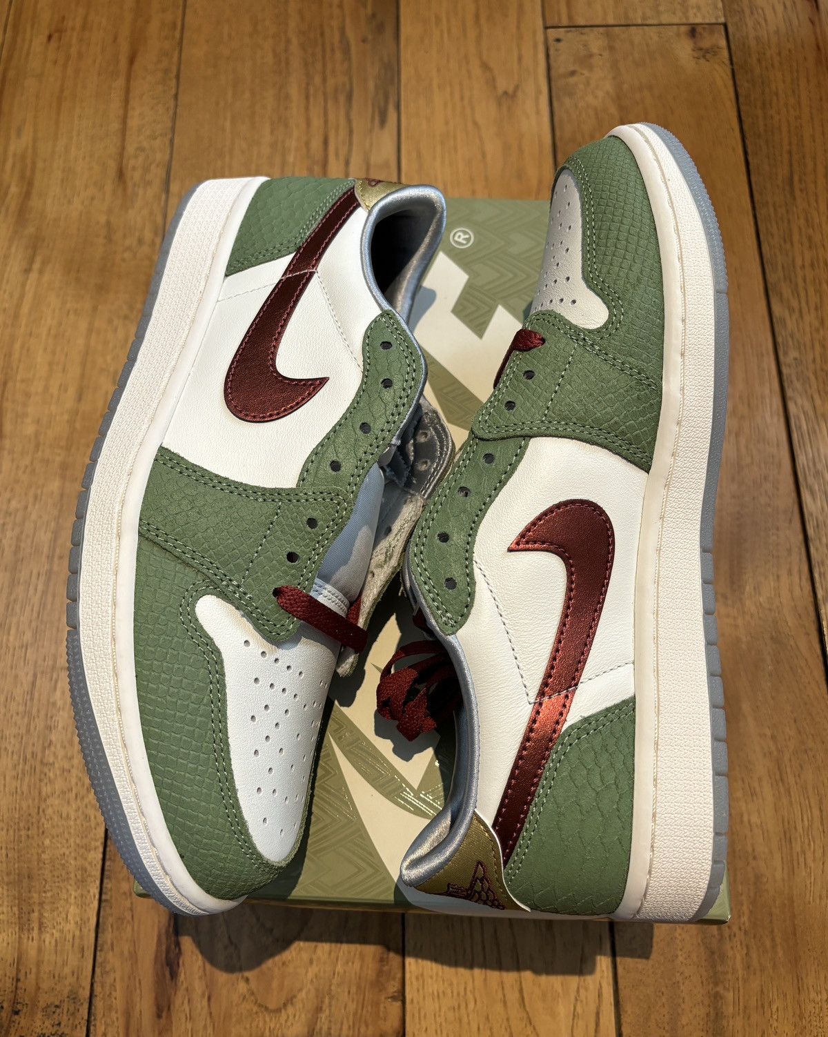 Jordan 1 Low OG Year Of The Dragon