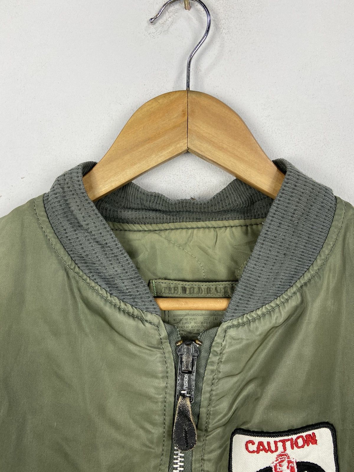 Alpha Industries MA 1 Crazy Design The Wildhearts Worn Distressed Jacket Size US L / EU 52-54 / 3 - 13 Thumbnail