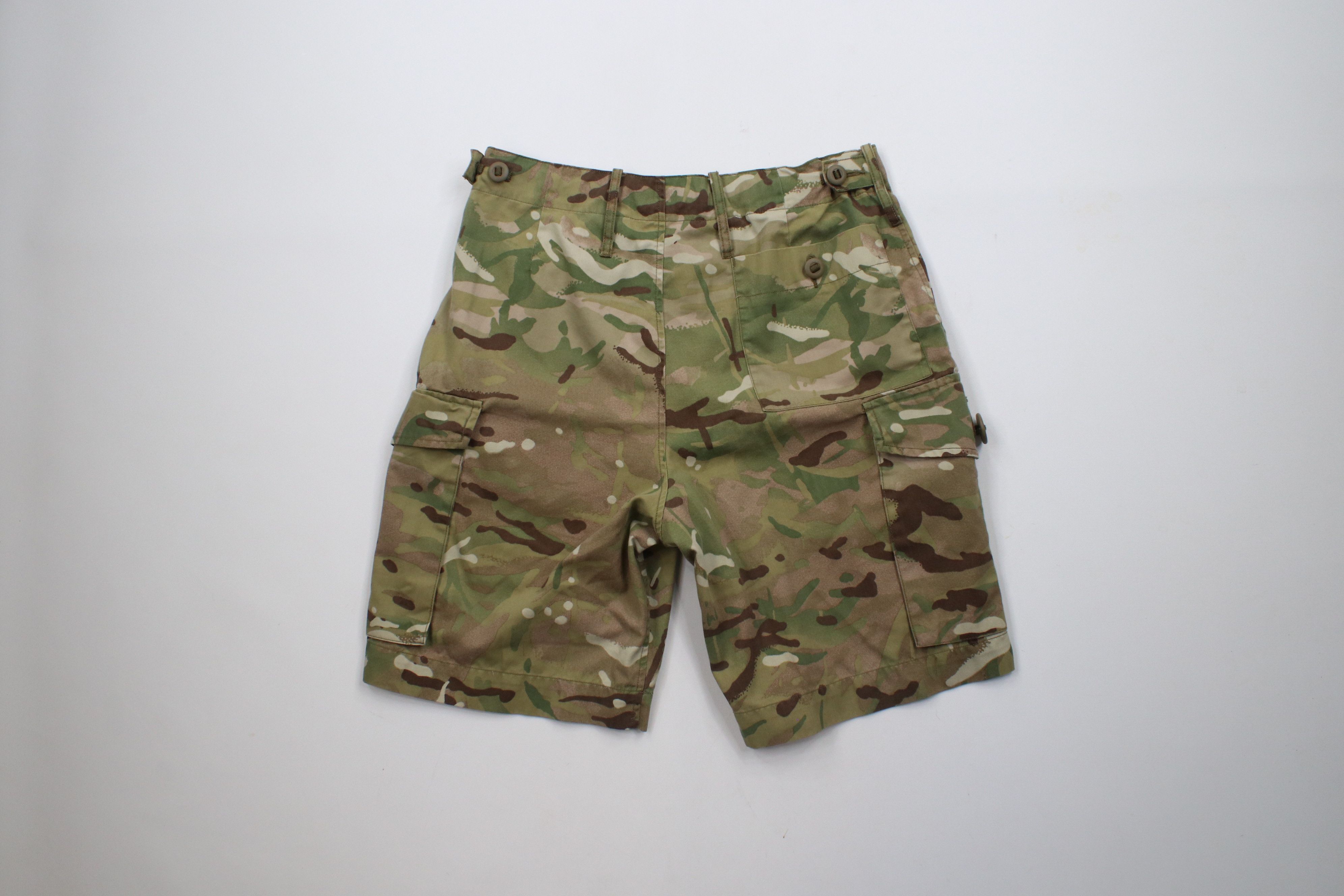 Vintage Vintage 90s Streetwear Camouflage Above Knee Cargo Shorts Size US 30 / EU 46 - 8 Thumbnail