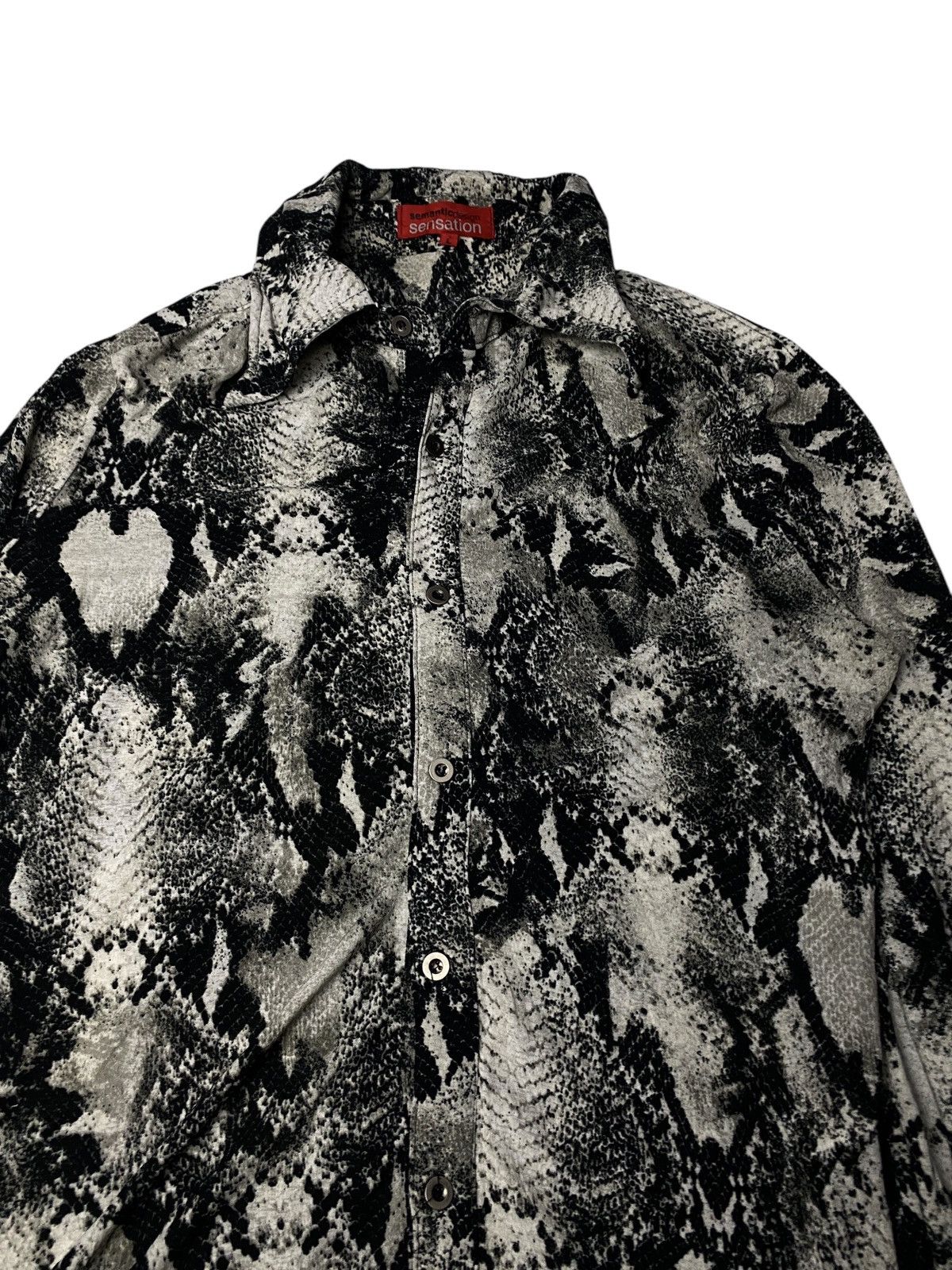 Japanese Brand 2000's Semantic Design Pyhton Pattern Shirts Size US M / EU 48-50 / 2 - 2 Thumbnail
