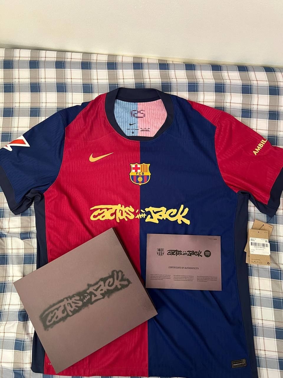 Nike × Travis Scott F.C Barcelona x Travis Scott Lamine Yamal Limited Edition Size US XXL / EU 58 / 5 - 1 Thumbnail