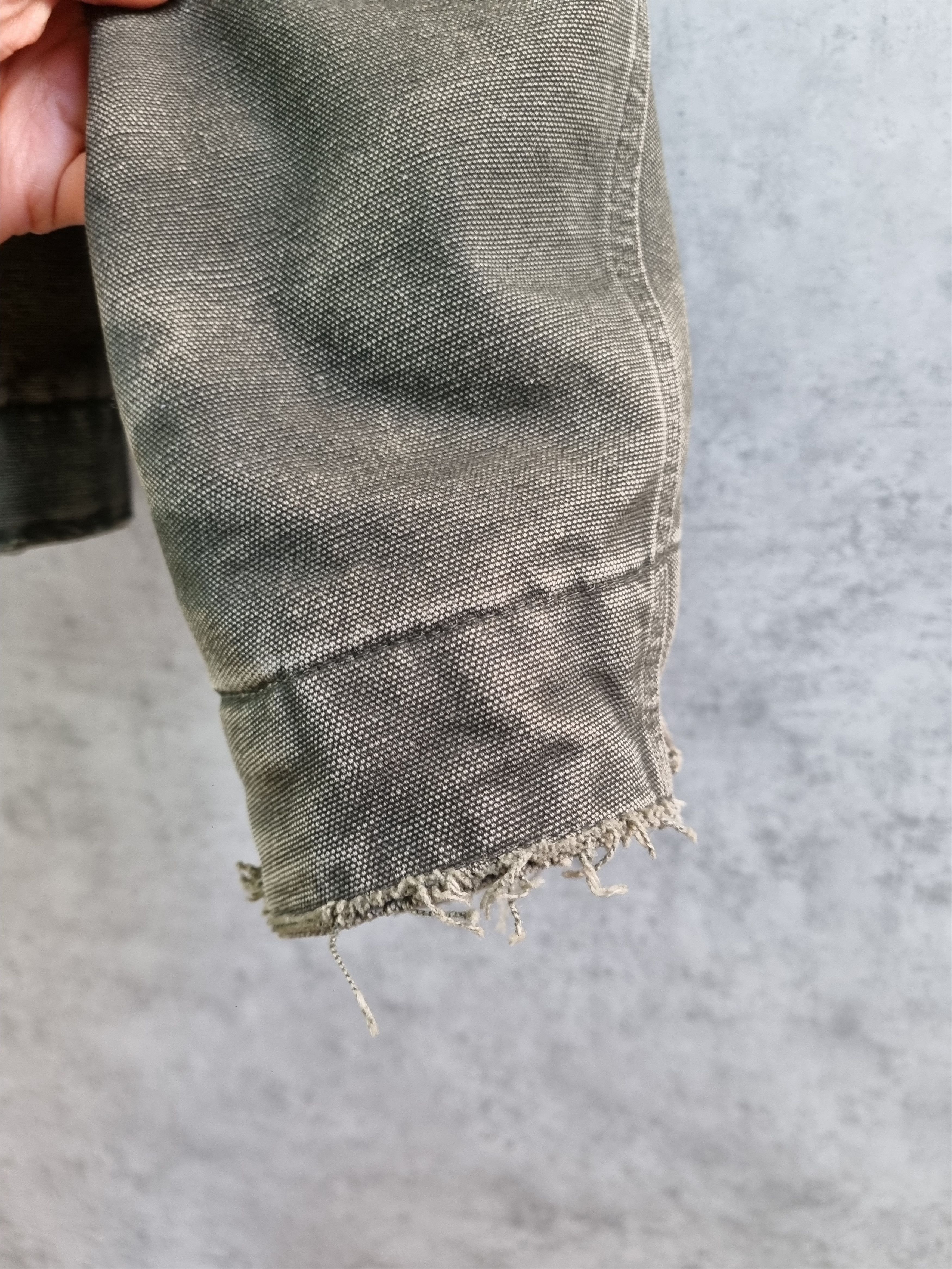 Carhartt Carhartt Distressed Ripped Faded Dirty Rare Jacket Size US XL / EU 56 / 4 - 13 Thumbnail